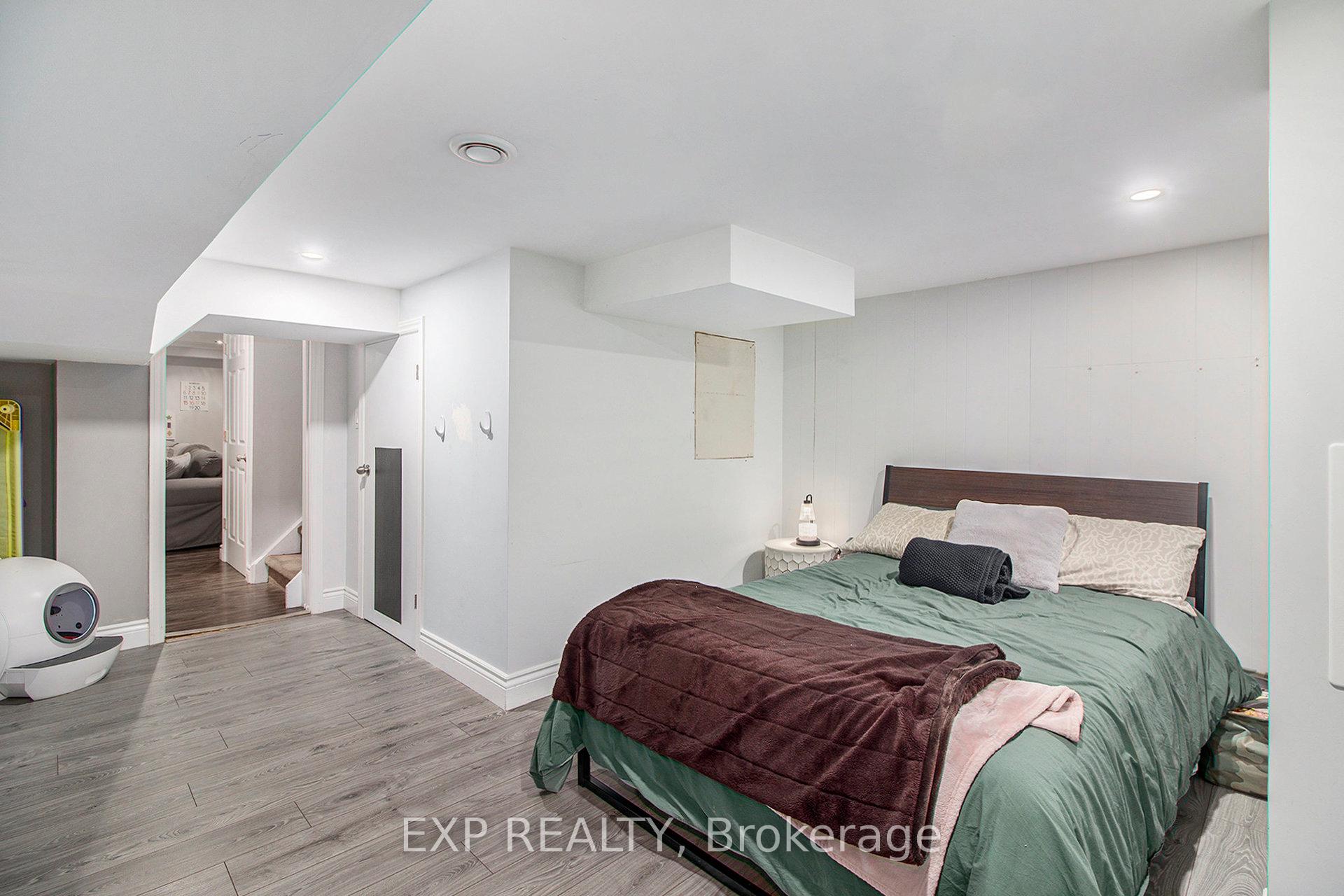 Photo 23 of 1105 Taffy Lane, Ottawa, Convent Glen North — HOMEH