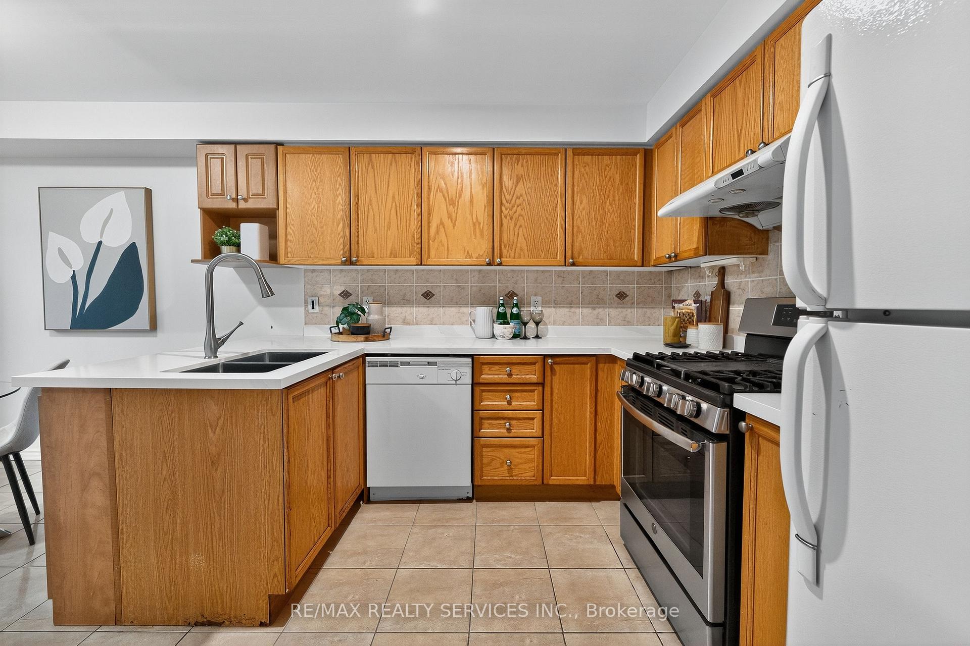 Photo 11 of 3146 Cabano Crescent, Mississauga, Churchill Meadows — HOMEH
