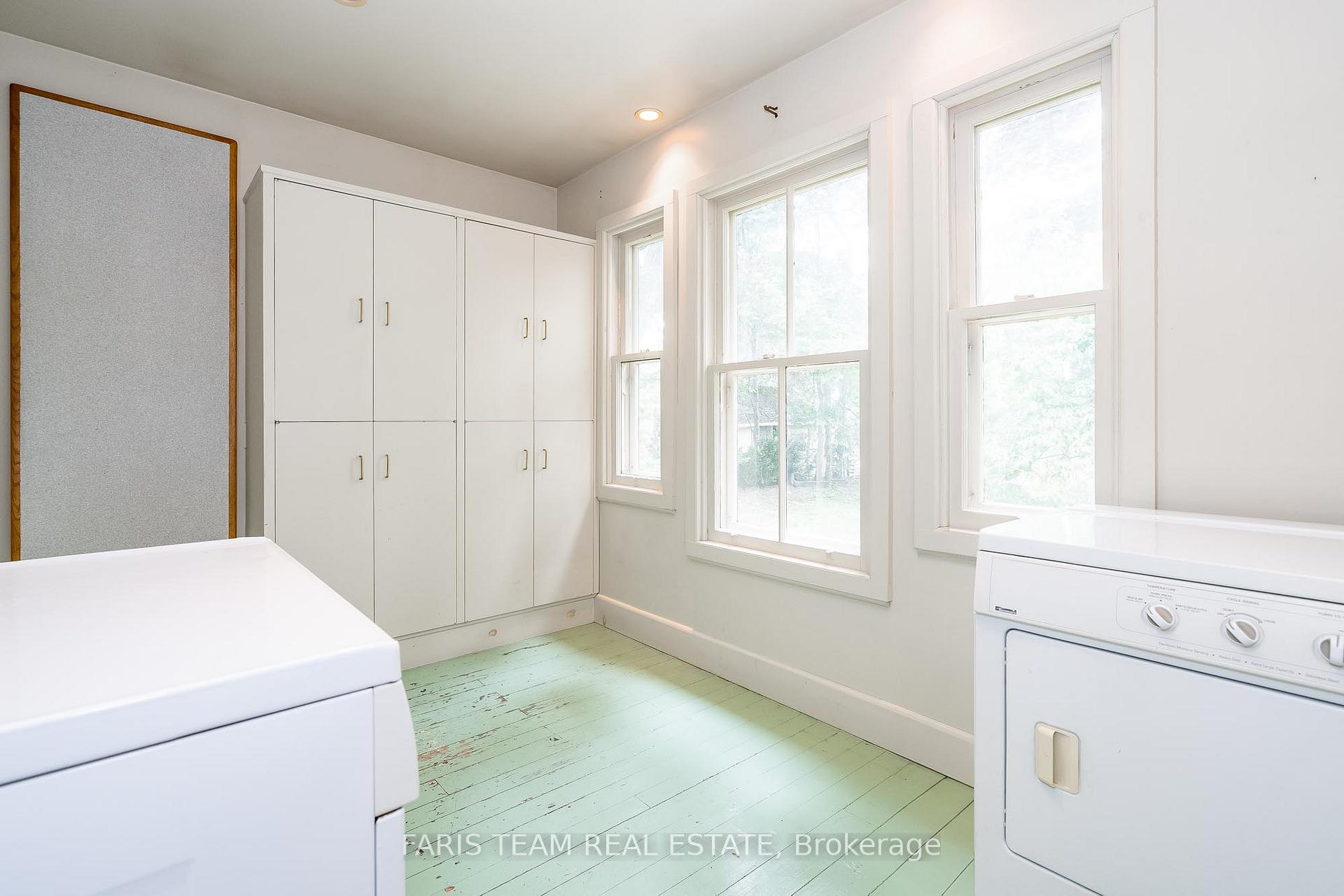 Photo 20 of 136 West Street N, Orillia — HOMEH