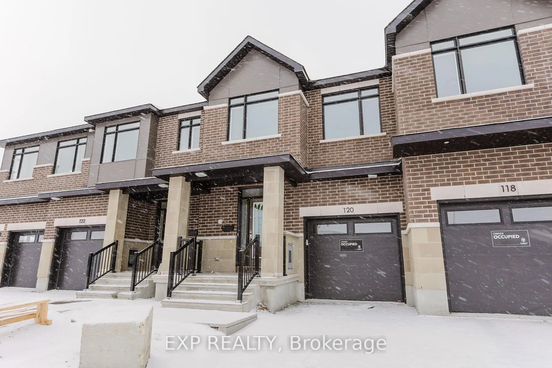 Front of 120 San Felice Circle