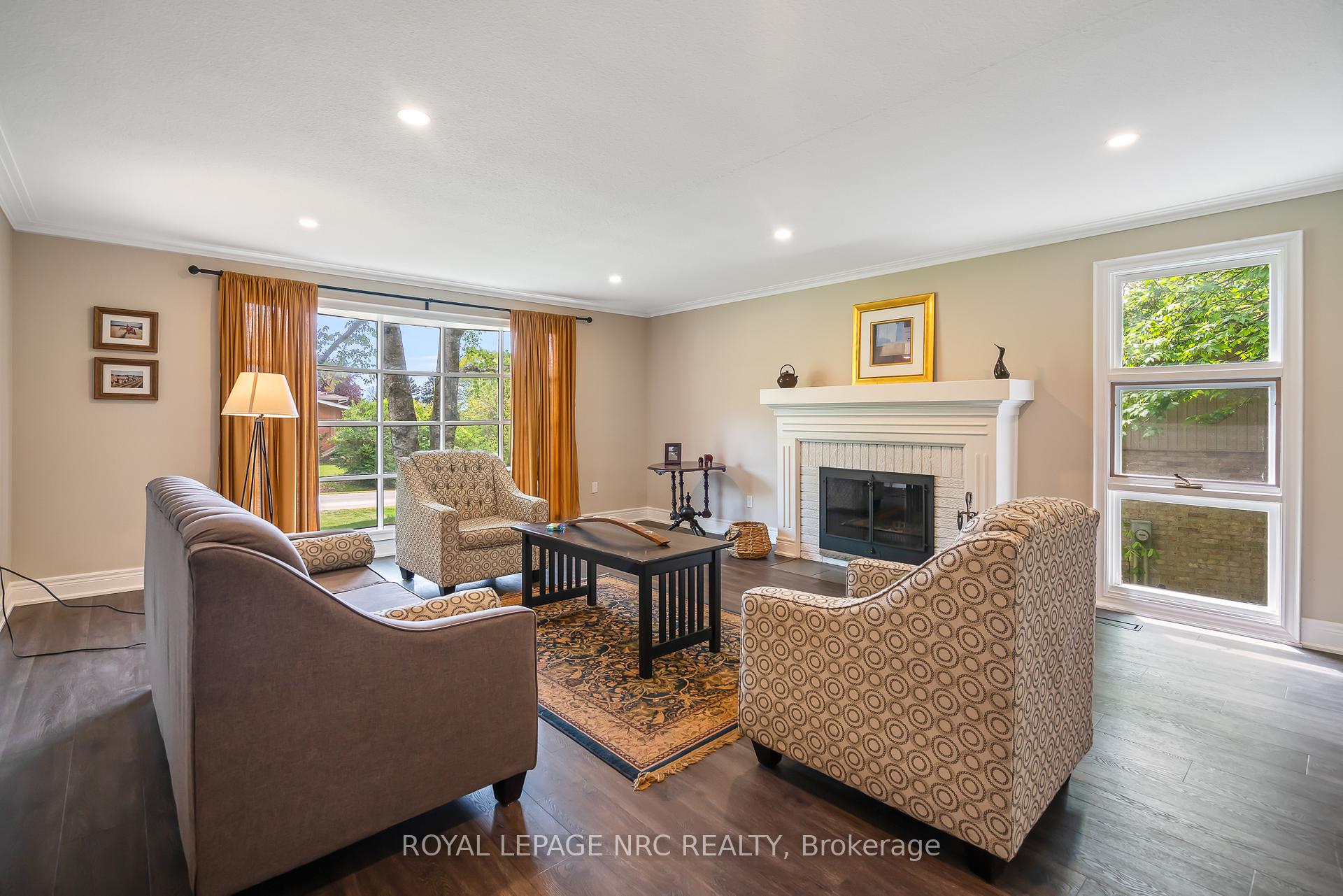 Photo 4 of 26 Cherry Avenue, Pelham, Fonthill — HOMEH