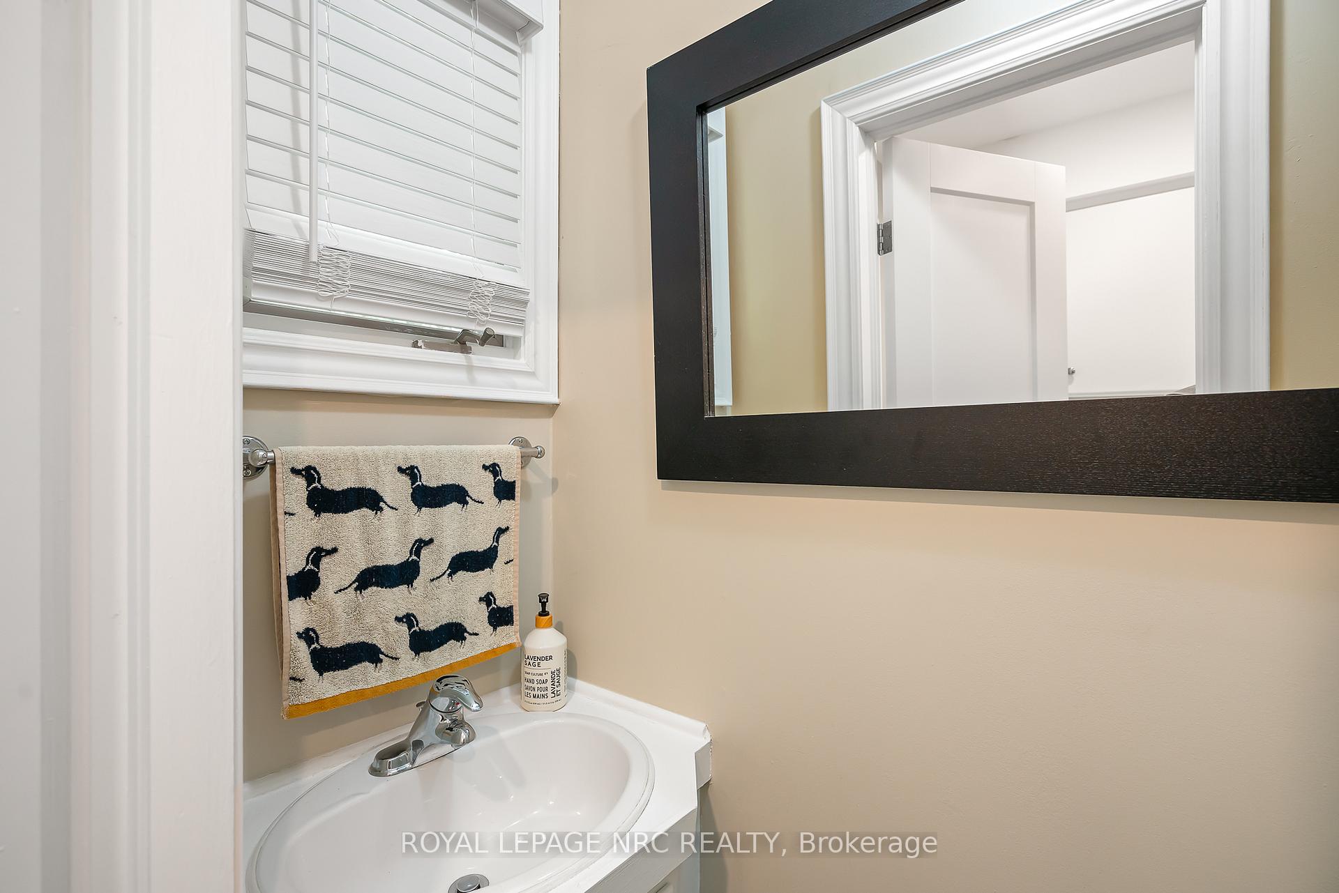 Photo 22 of 26 Cherry Avenue, Pelham, Fonthill — HOMEH