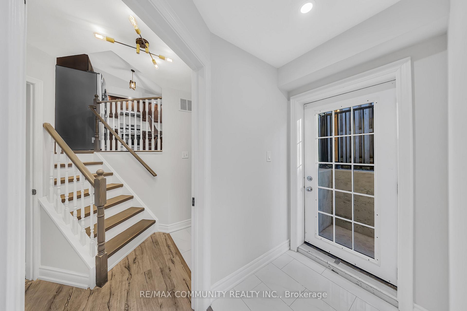 Photo 12 of 1955 Dalhousie Crescent, Oshawa, Samac — HOMEH
