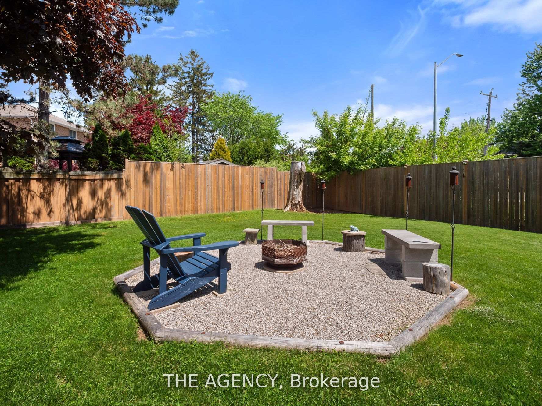 Photo 7 of 106 Spruceside Crescent, Pelham, Fonthill — HOMEH