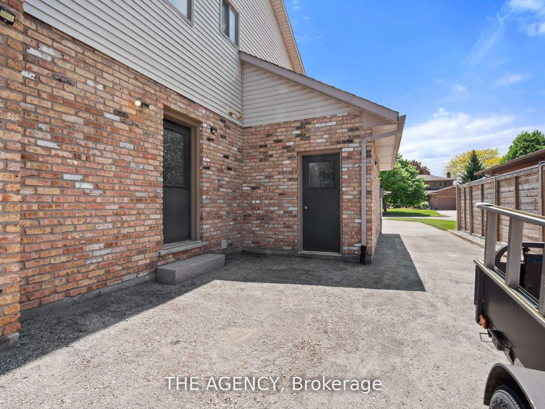 Photo 9 of 106 Spruceside Crescent, Pelham, Fonthill — HOMEH