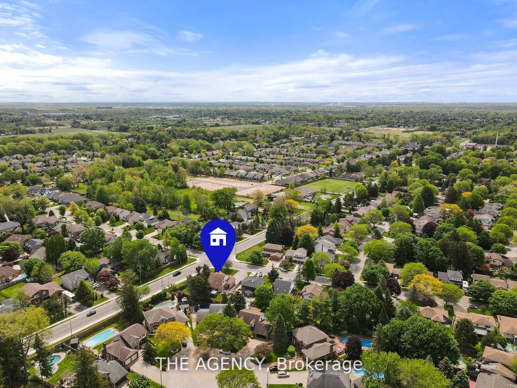 Photo 10 of 106 Spruceside Crescent, Pelham, Fonthill — HOMEH