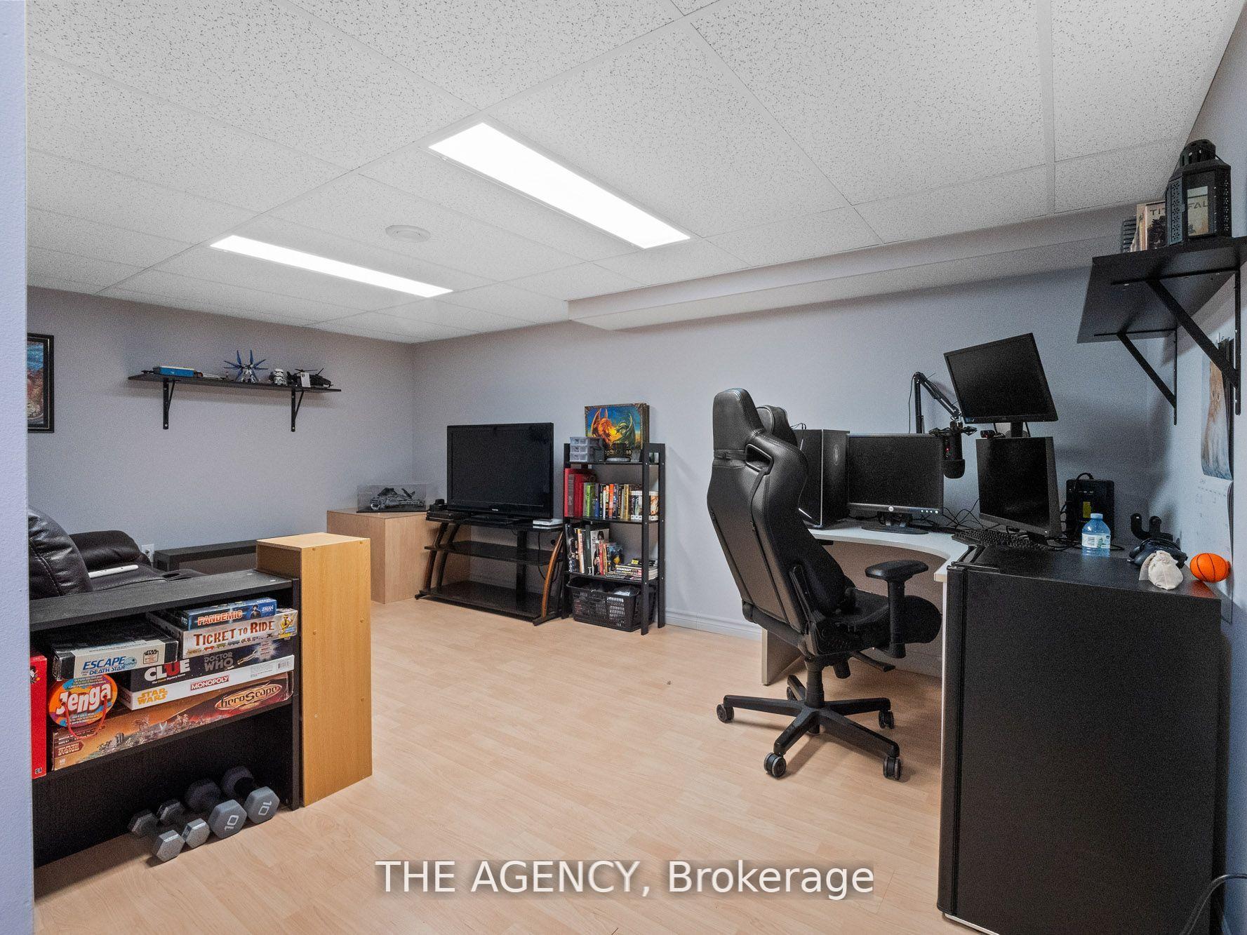 Photo 32 of 106 Spruceside Crescent, Pelham, Fonthill — HOMEH