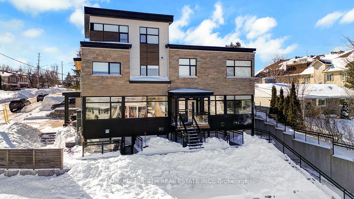 Front of Unit B, 1368 Belcourt Boulevard