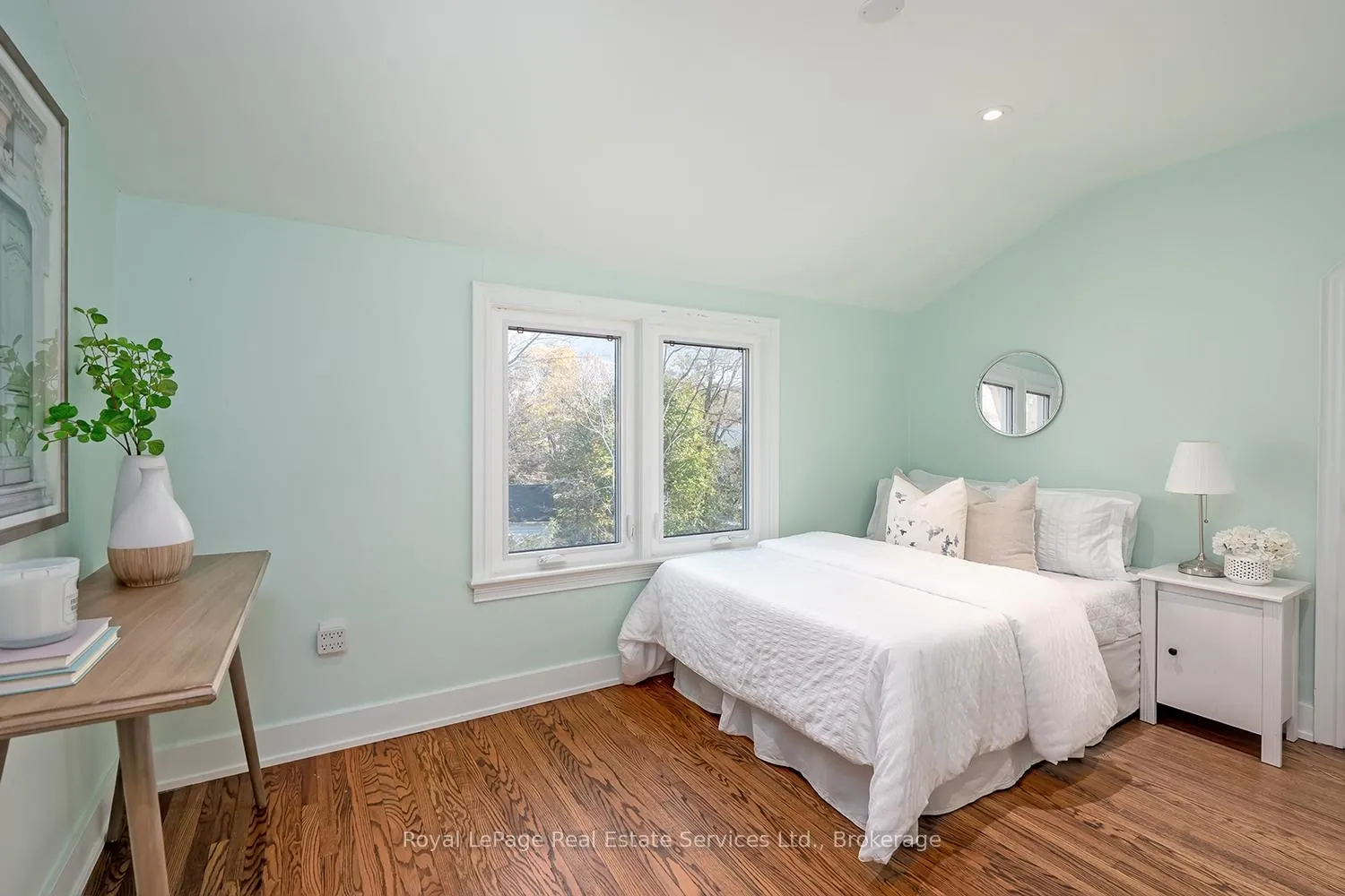 Photo 59 of 75 Brookfield Road, Oakville, Central — HOMEH