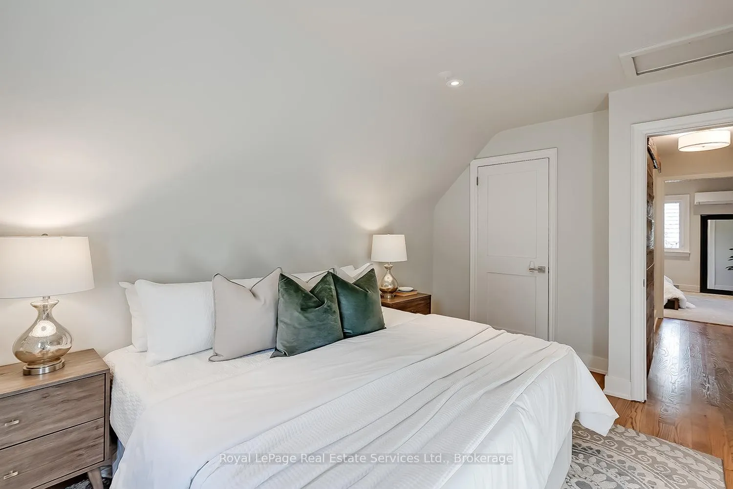 Photo 68 of 75 Brookfield Road, Oakville, Central — HOMEH