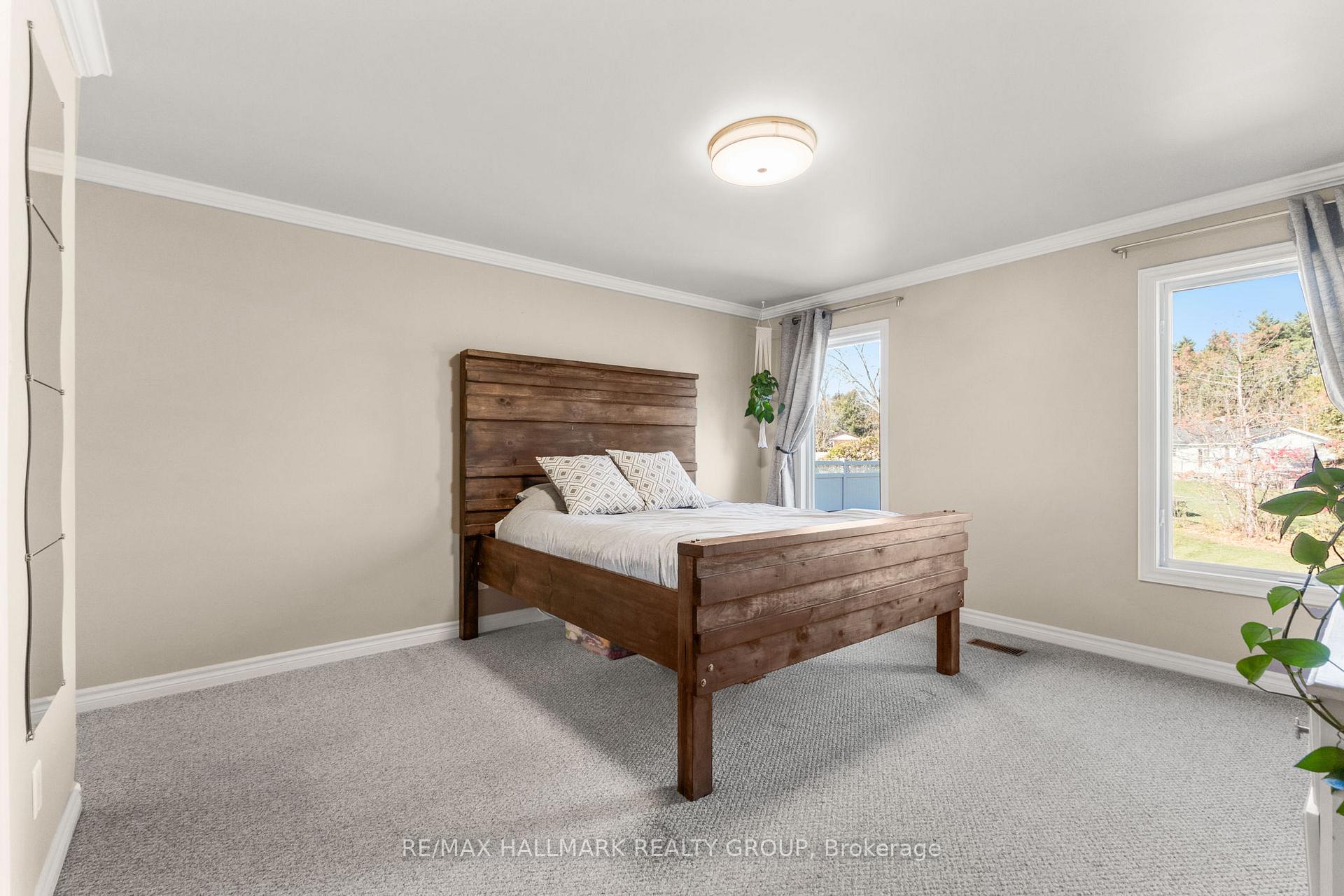 Photo 19 of 2605 Pierrette Drive, Ottawa, Cumberland Estates — HOMEH