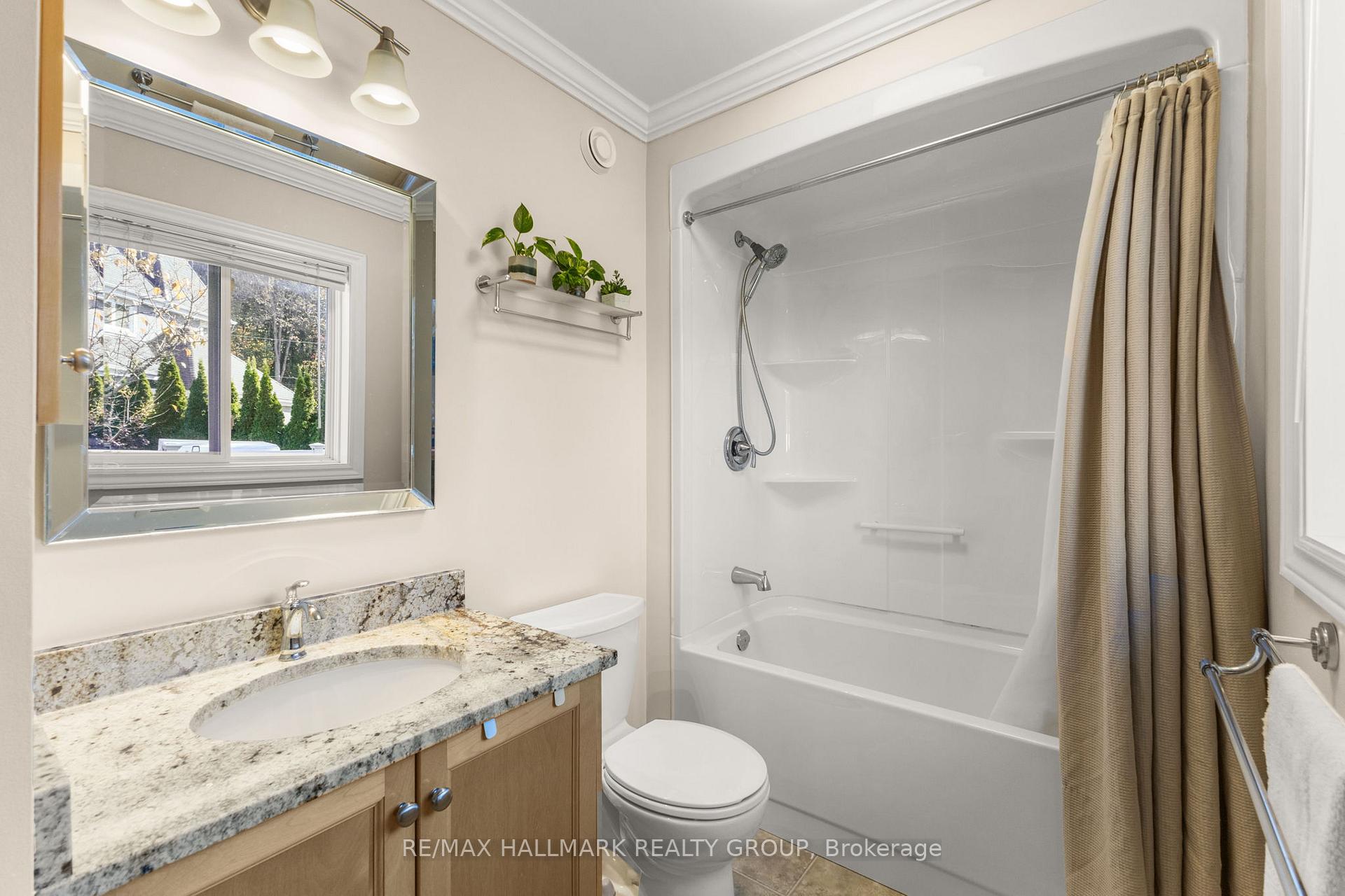Photo 22 of 2605 Pierrette Drive, Ottawa, Cumberland Estates — HOMEH