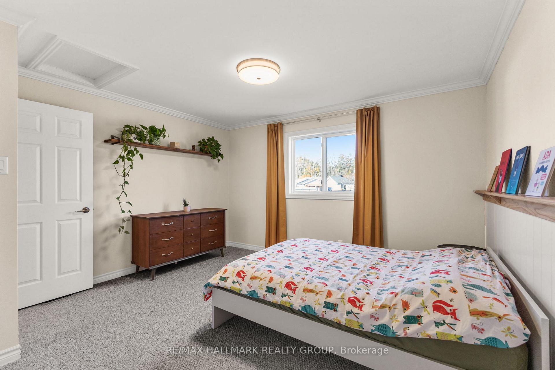 Photo 23 of 2605 Pierrette Drive, Ottawa, Cumberland Estates — HOMEH