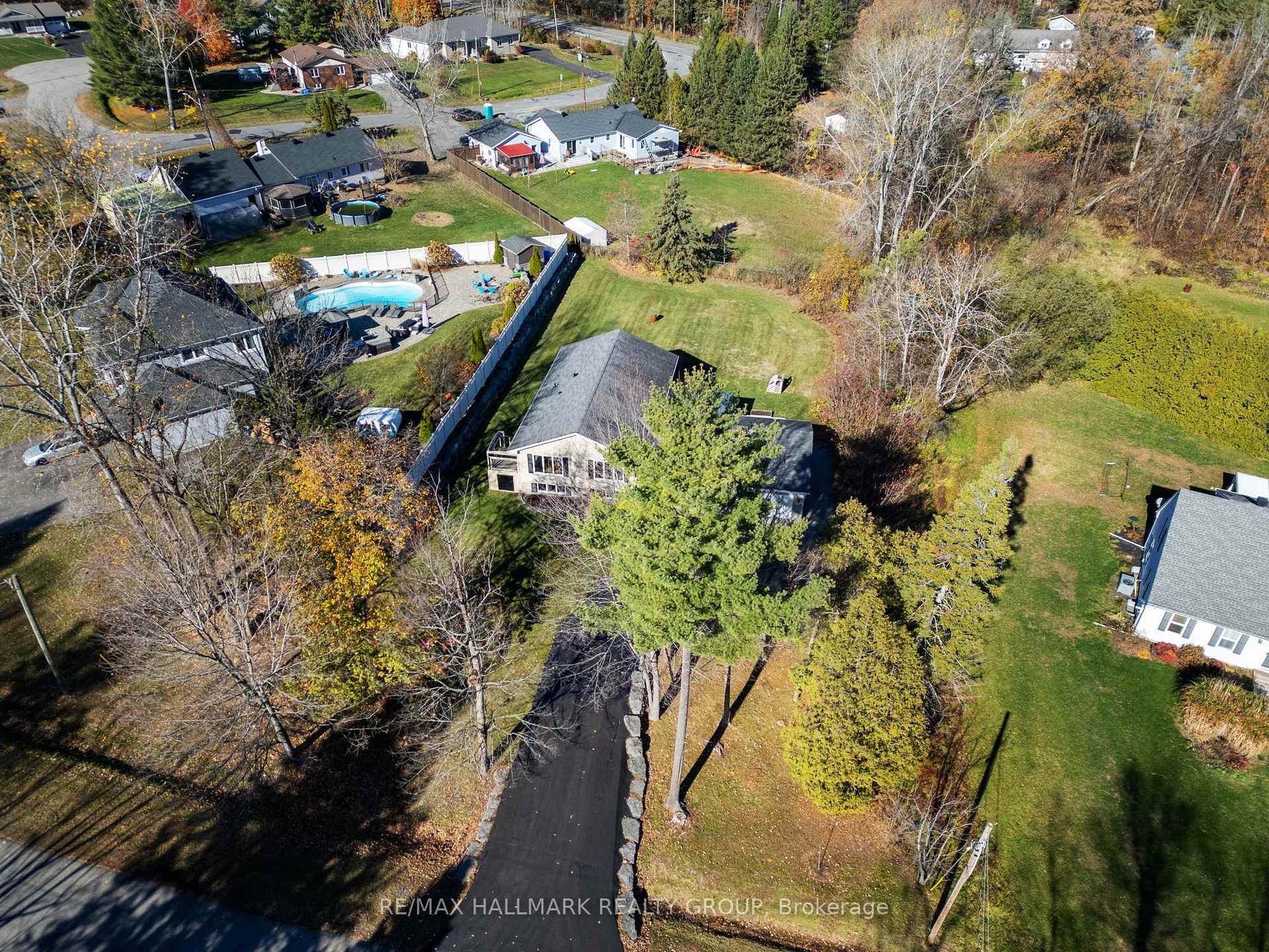 Photo 43 of 2605 Pierrette Drive, Ottawa, Cumberland Estates — HOMEH