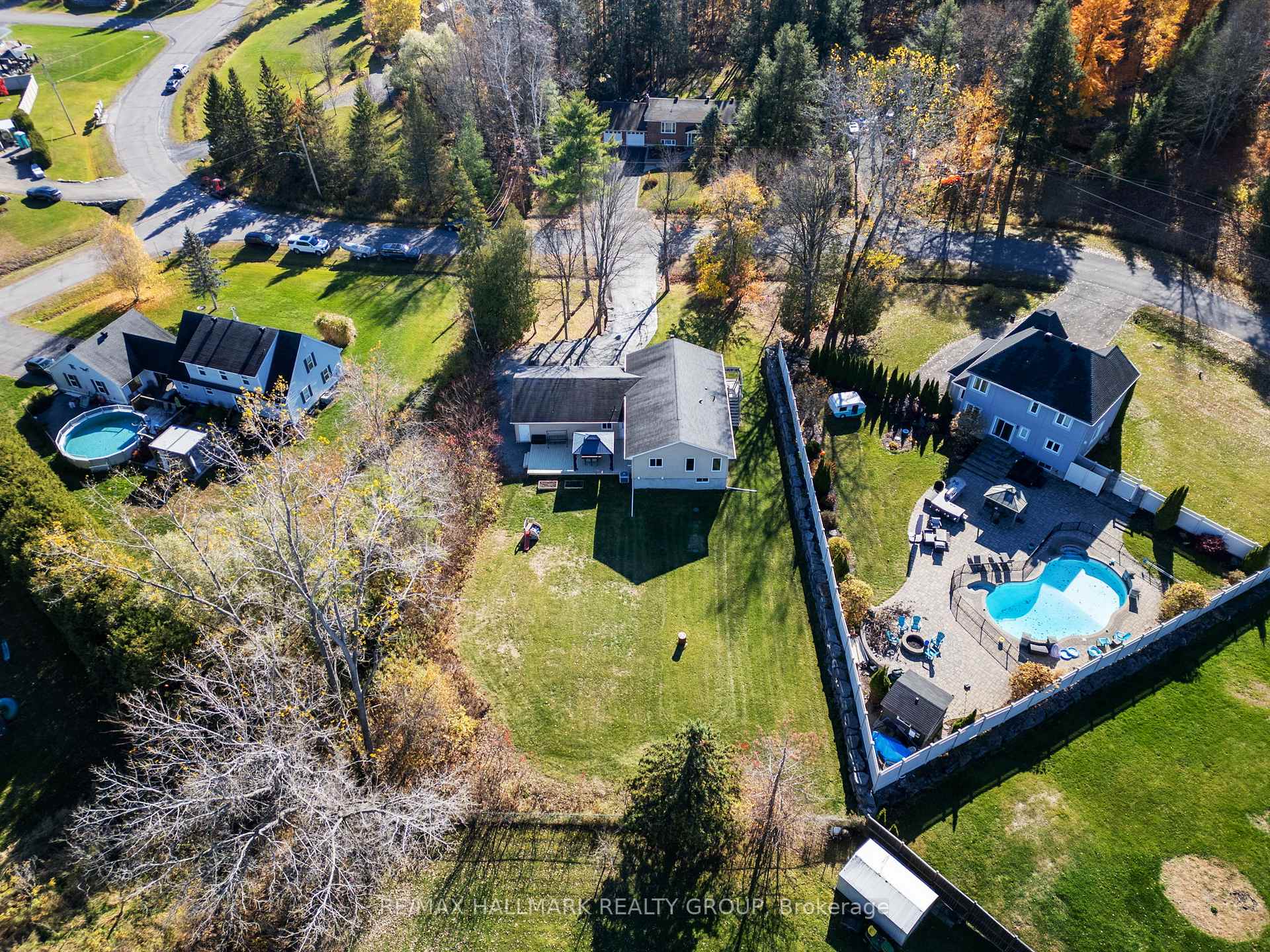Photo 44 of 2605 Pierrette Drive, Ottawa, Cumberland Estates — HOMEH