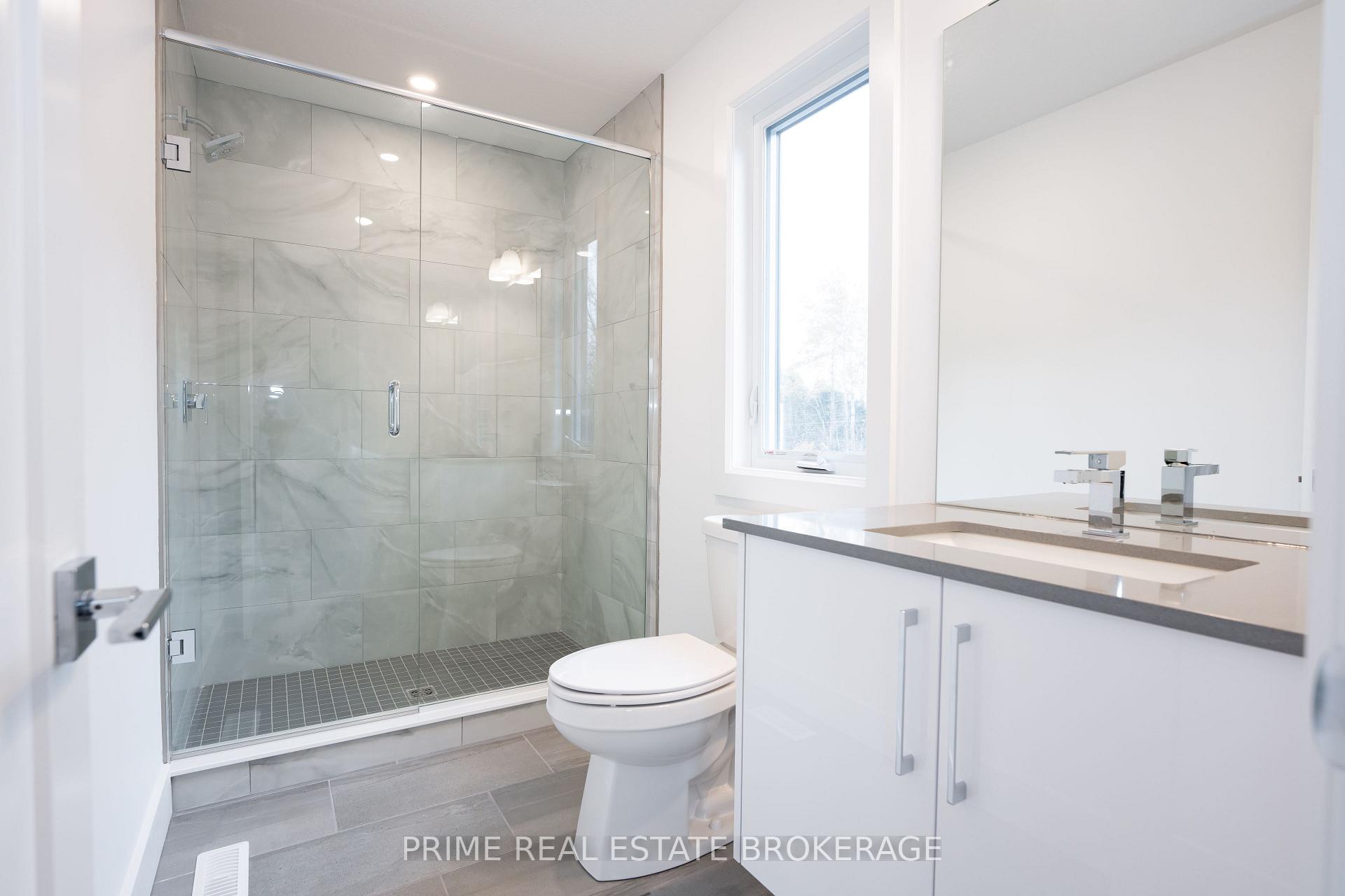 Photo 24 of 205 Eagle Street, North Middlesex, Parkhill — HOMEH