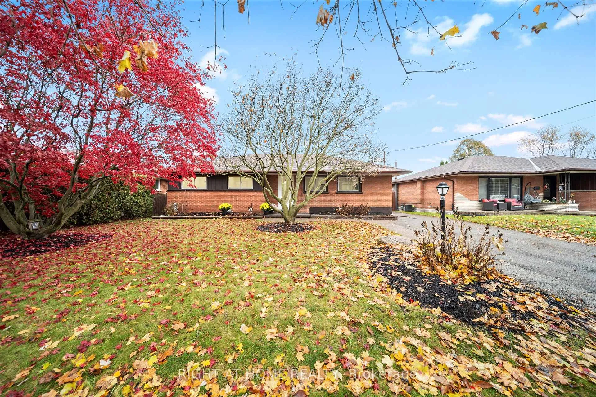 Photo 2 of 625 Central Park Boulevard N, Oshawa, O'Neill — HOMEH