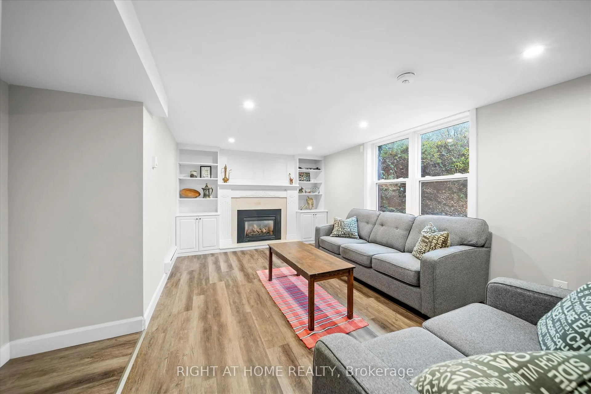 Photo 24 of 625 Central Park Boulevard N, Oshawa, O'Neill — HOMEH