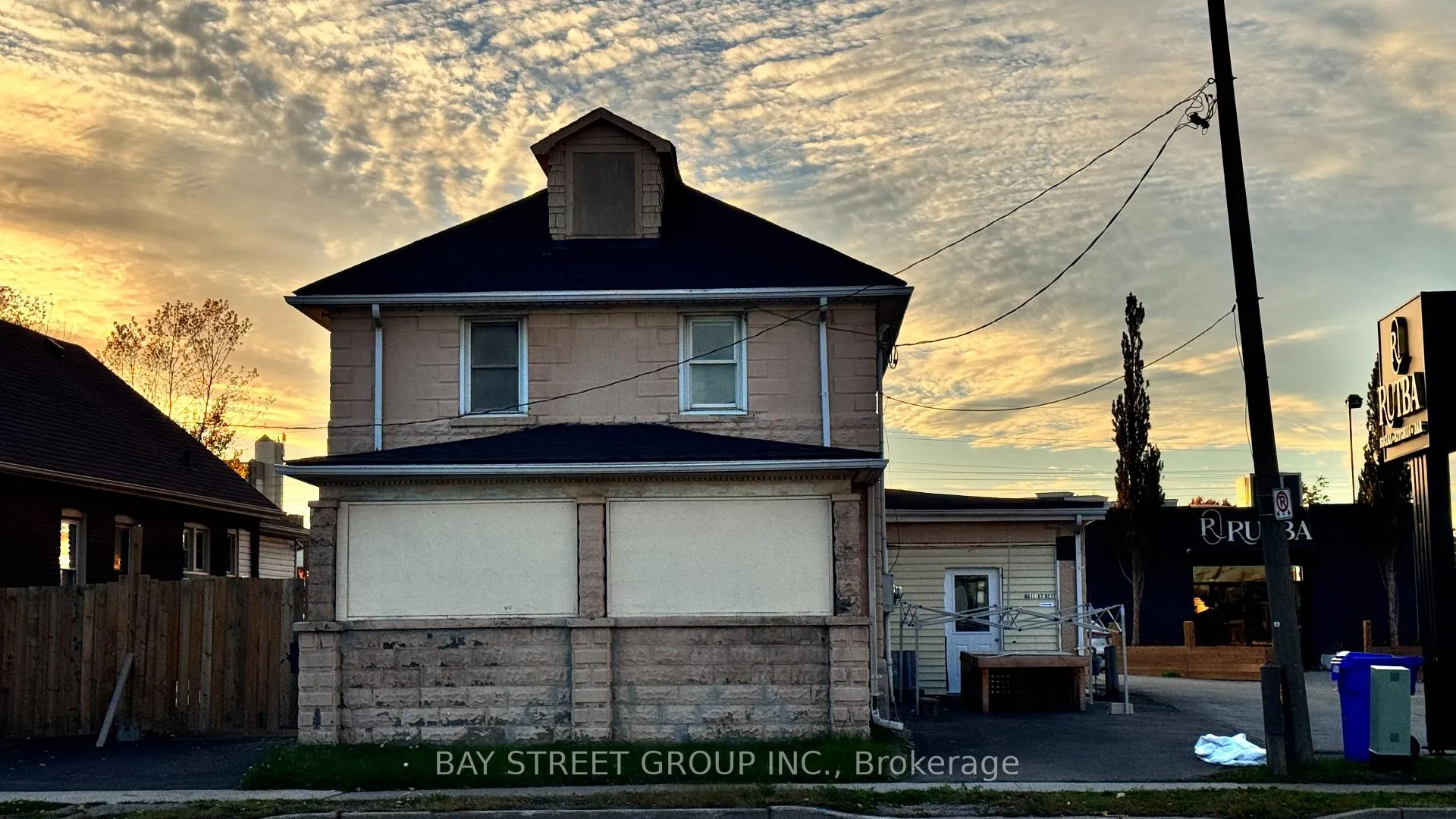 Photo 1 of Unit Unit C, 5731 Stanley Avenue, Niagara Falls, Hospital — HOMEH