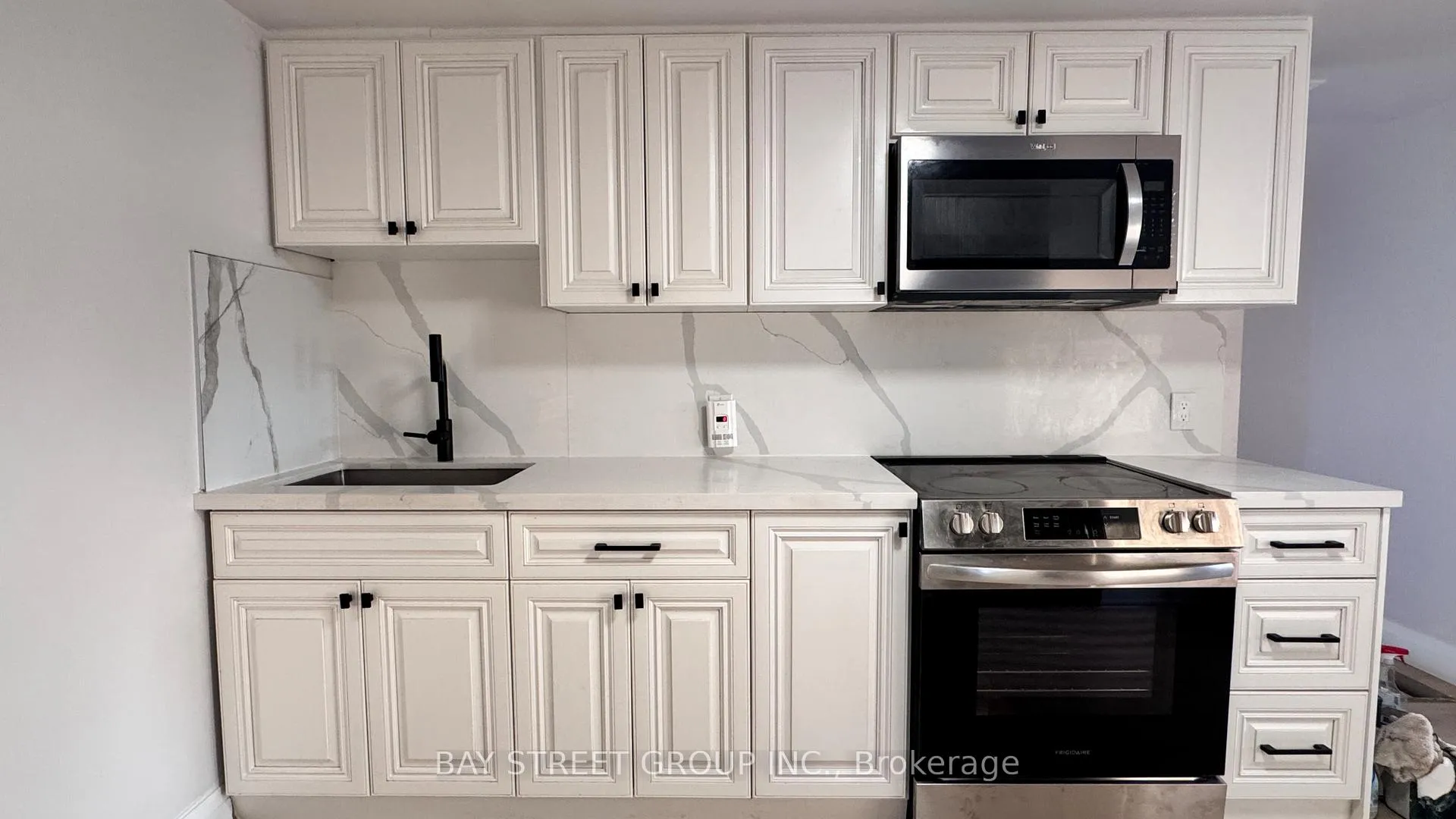 Photo 2 of Unit Unit C, 5731 Stanley Avenue, Niagara Falls, Hospital — HOMEH