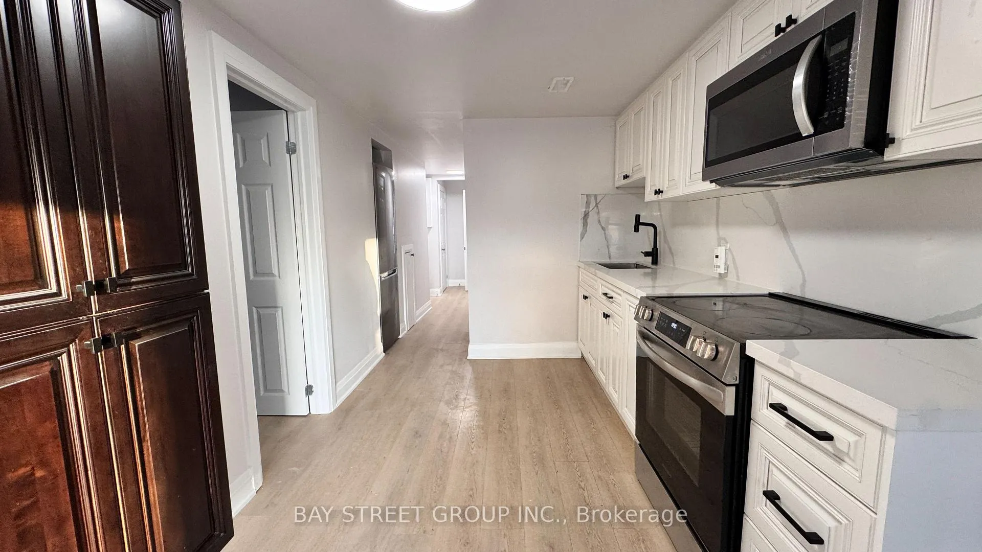 Photo 3 of Unit Unit C, 5731 Stanley Avenue, Niagara Falls, Hospital — HOMEH