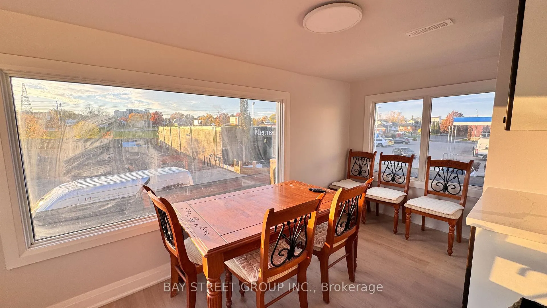 Photo 5 of Unit Unit C, 5731 Stanley Avenue, Niagara Falls, Hospital — HOMEH