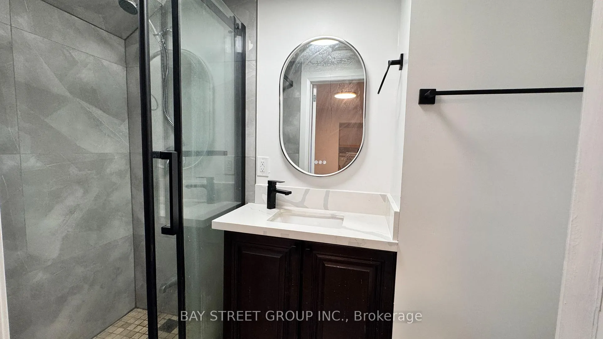 Photo 11 of Unit Unit C, 5731 Stanley Avenue, Niagara Falls, Hospital — HOMEH