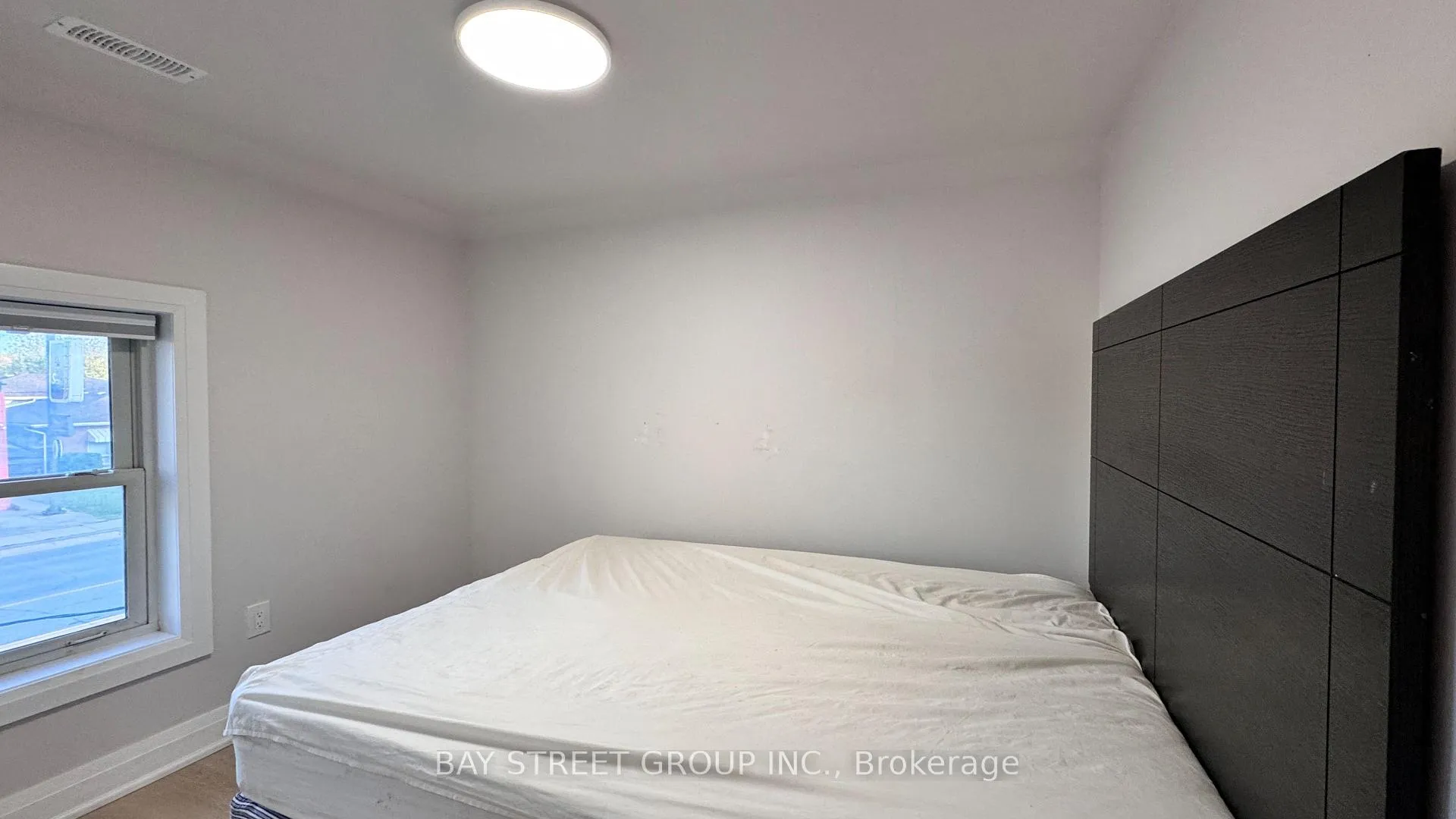 Photo 12 of Unit Unit C, 5731 Stanley Avenue, Niagara Falls, Hospital — HOMEH