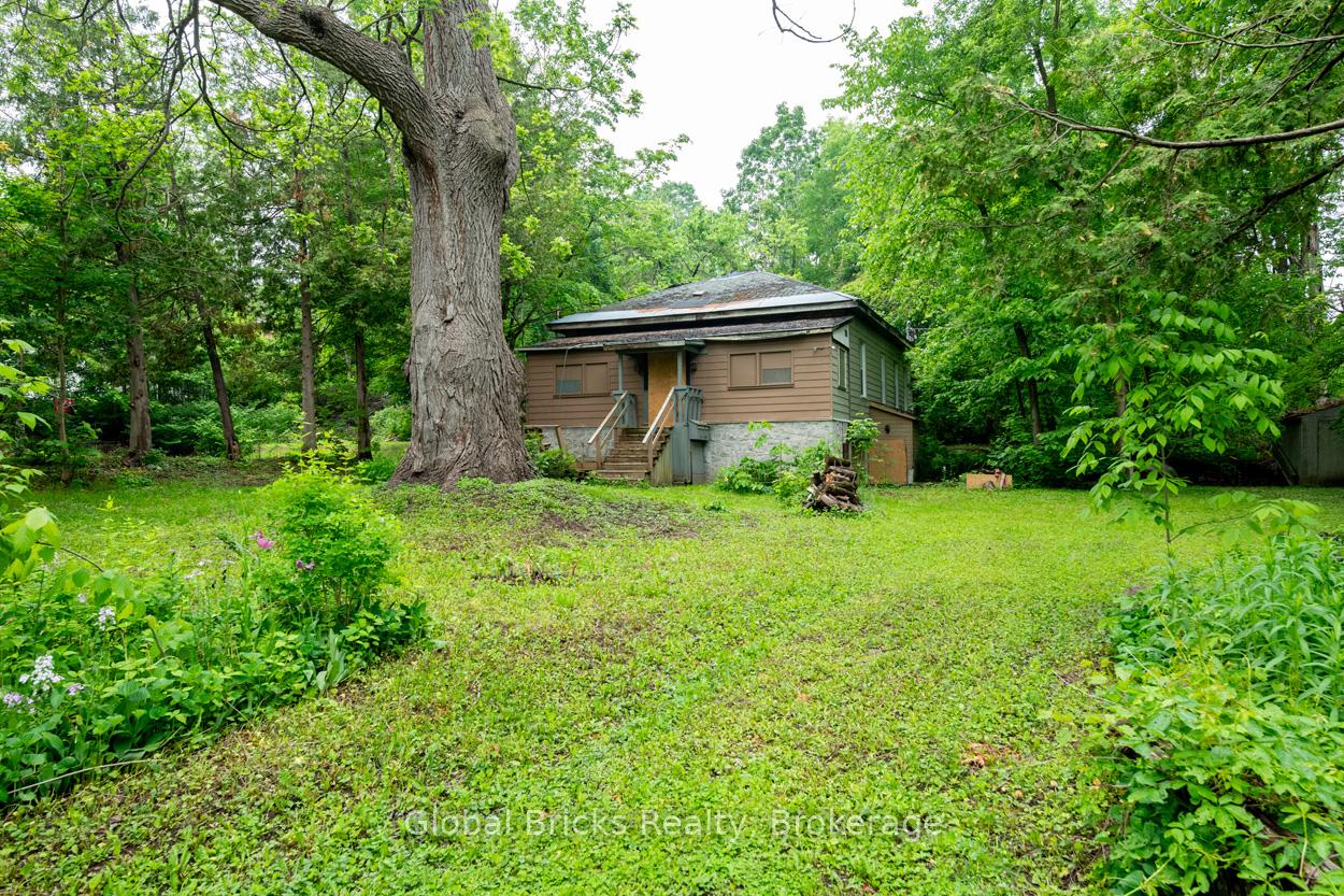 Photo 8 of 198 Borland Street E, Orillia — HOMEH