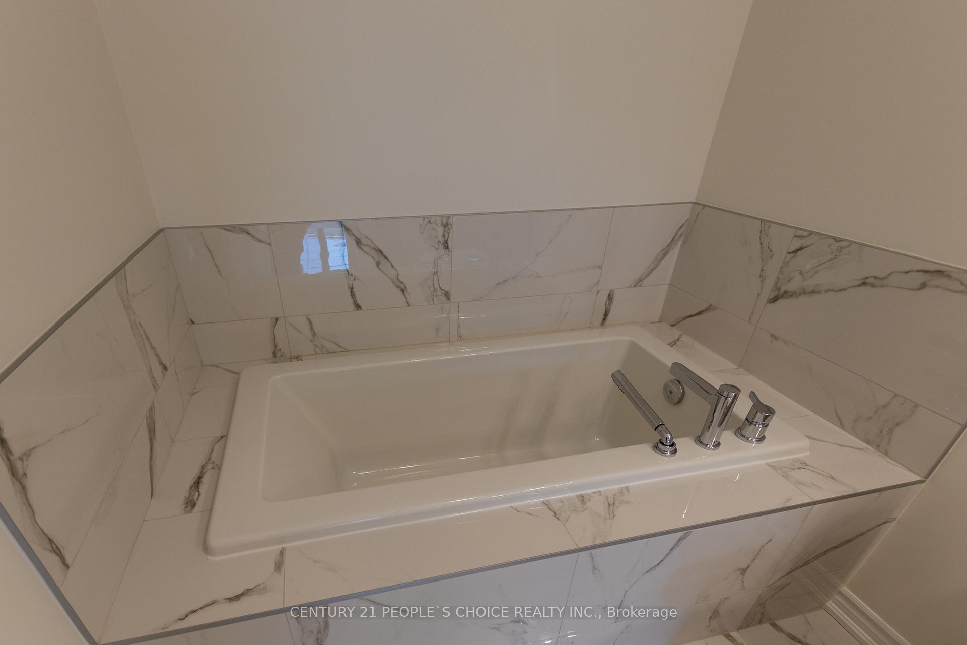Photo 6 of 1555 Kitchen Court N, Milton, Walker — HOMEH