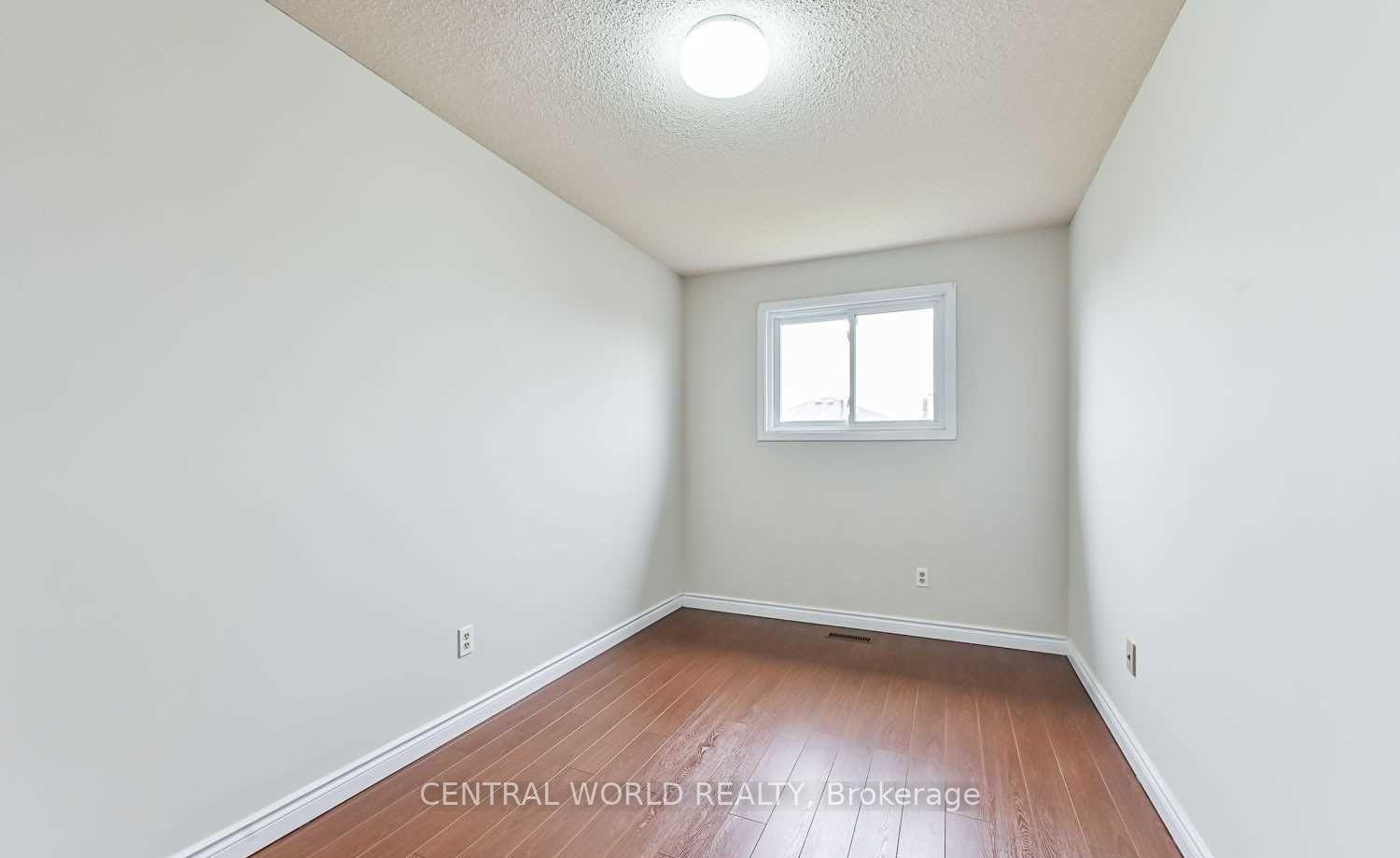 Photo 11 of 48 Halder Crescent, Markham, Milliken Mills East — HOMEH