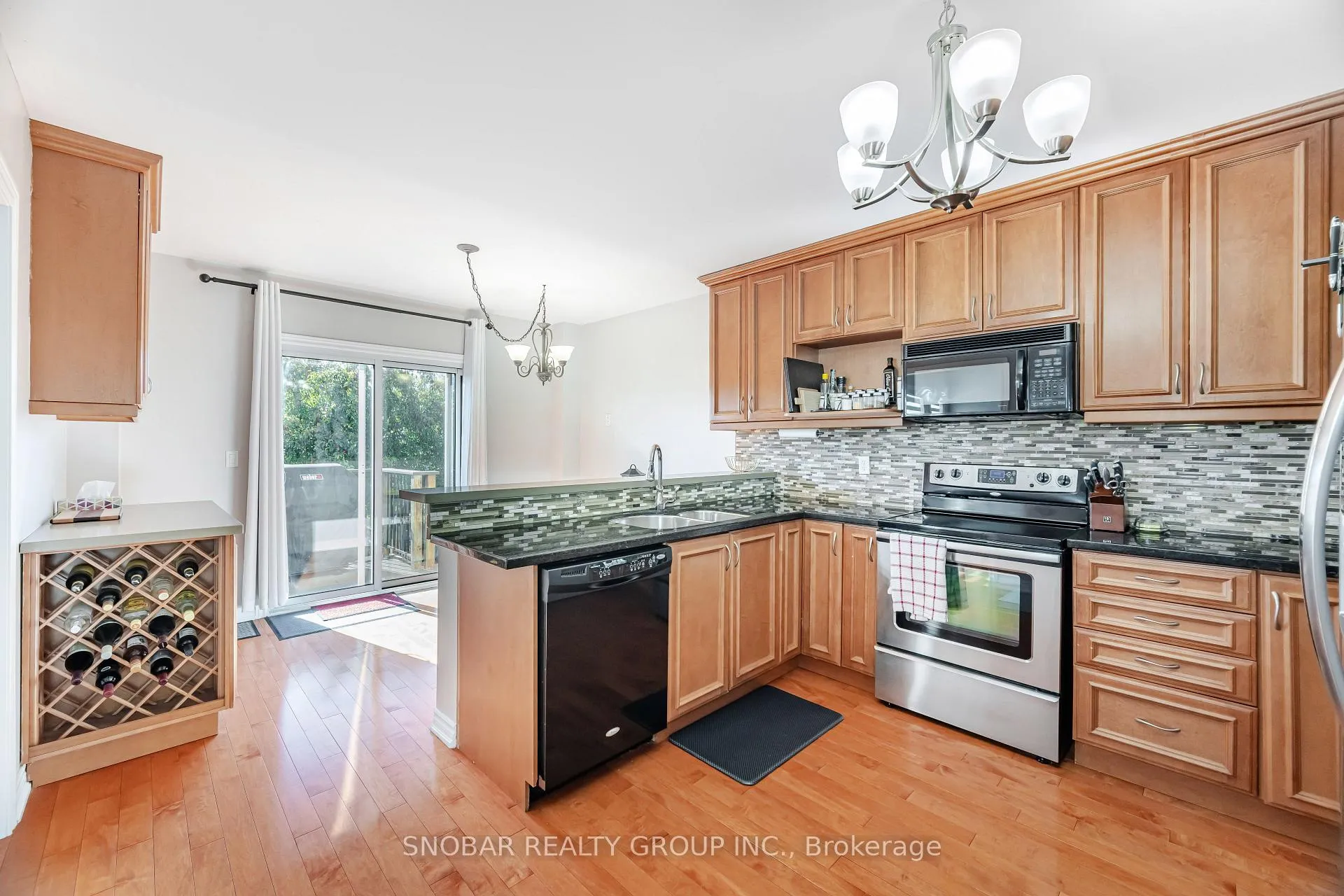 Photo 12 of 1124 Knotty Pine Grove, Mississauga, Meadowvale Village — HOMEH