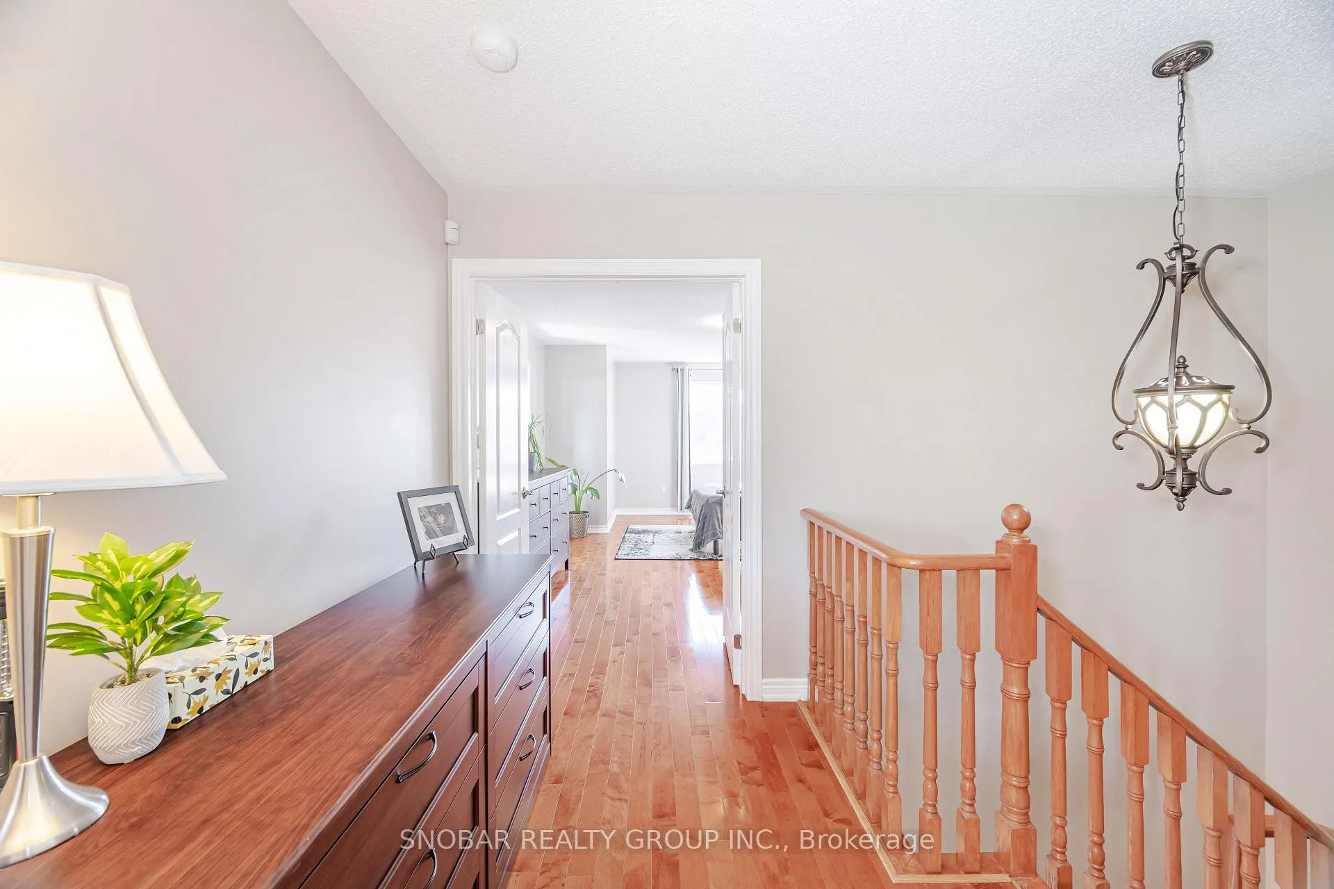 Photo 16 of 1124 Knotty Pine Grove, Mississauga, Meadowvale Village — HOMEH