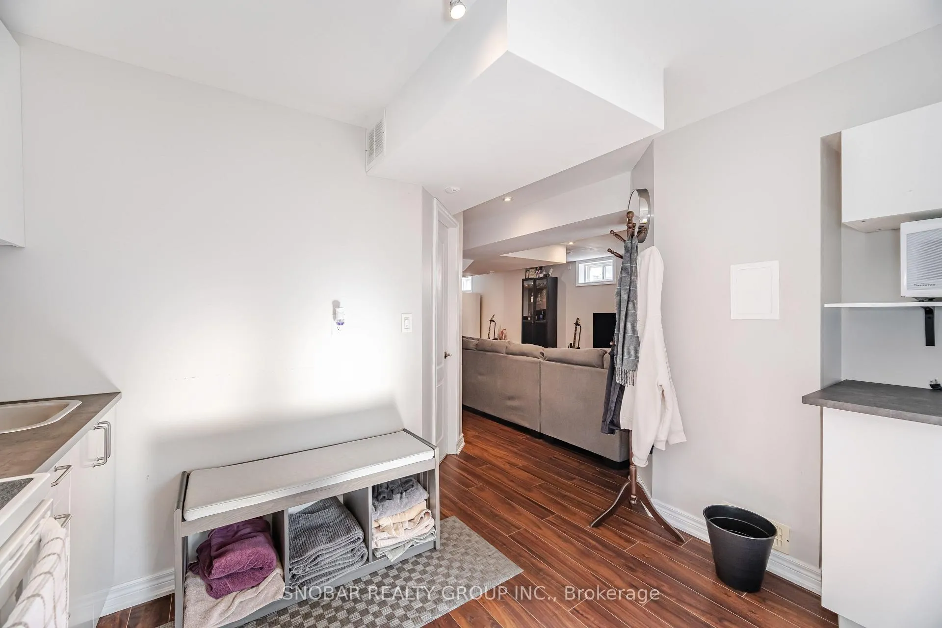 Photo 31 of 1124 Knotty Pine Grove, Mississauga, Meadowvale Village — HOMEH