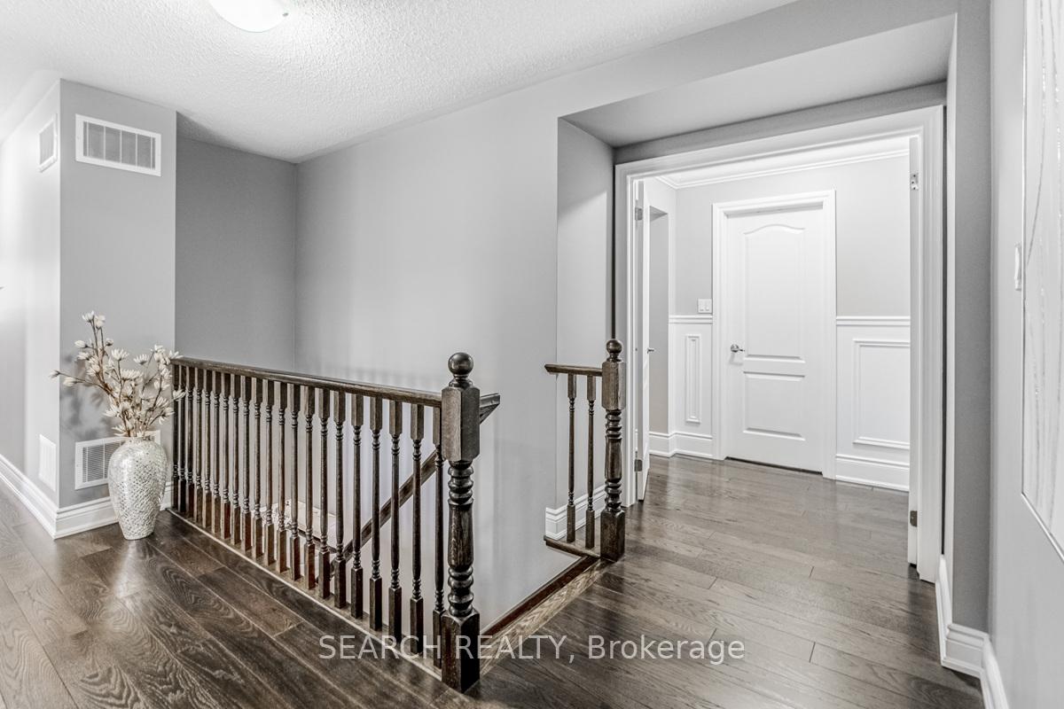 Photo 6 of 323 McDougall Crossing, Milton, Harrison — HOMEH