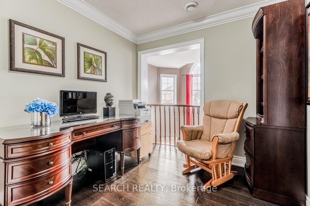Photo 18 of 323 McDougall Crossing, Milton, Harrison — HOMEH