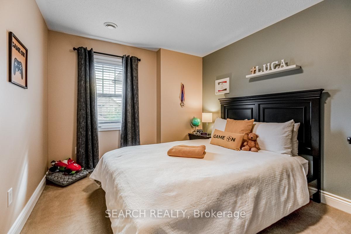 Photo 12 of 323 McDougall Crossing, Milton, Harrison — HOMEH