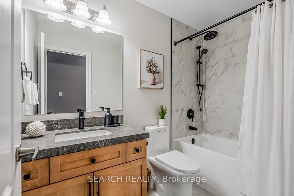 Photo 9 of 323 McDougall Crossing, Milton, Harrison — HOMEH