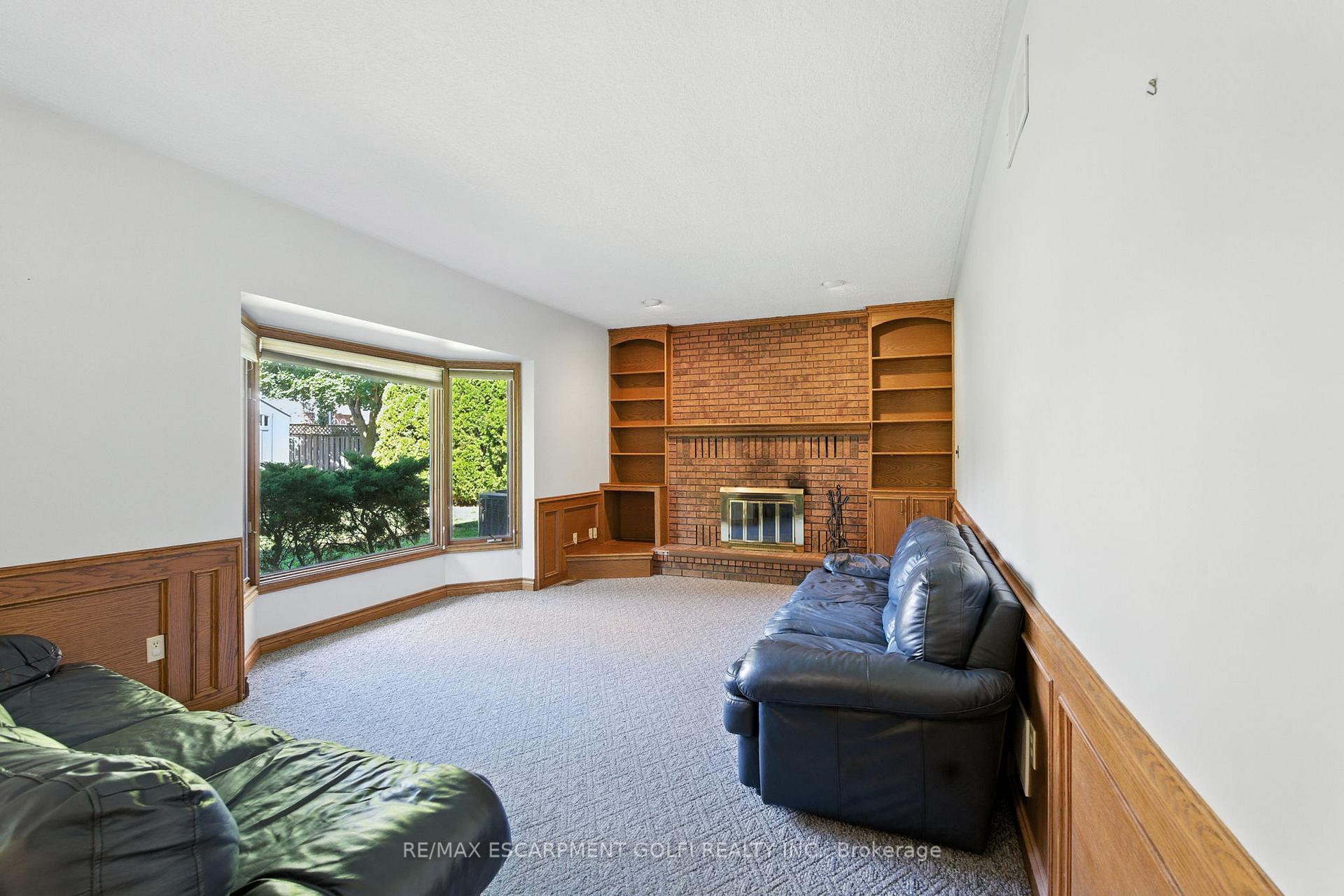 Photo 15 of 32 Deerpark Crescent, Pelham, Fonthill — HOMEH