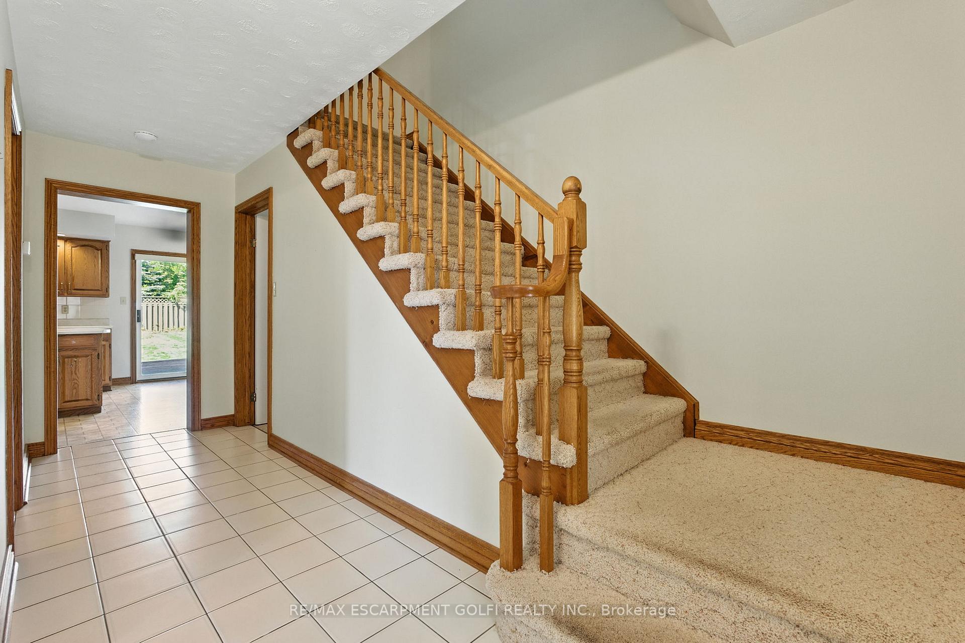 Photo 20 of 32 Deerpark Crescent, Pelham, Fonthill — HOMEH