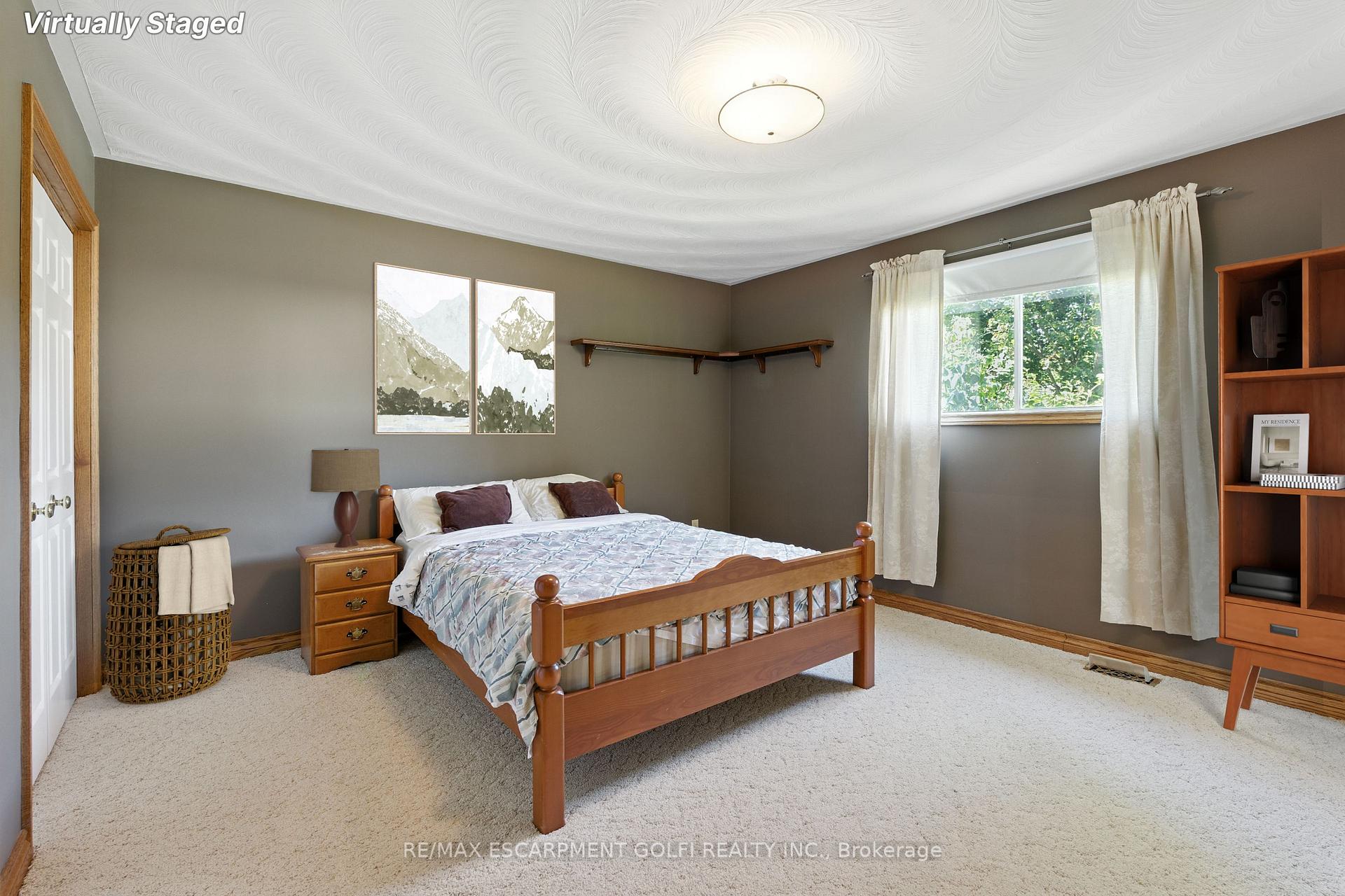 Photo 21 of 32 Deerpark Crescent, Pelham, Fonthill — HOMEH
