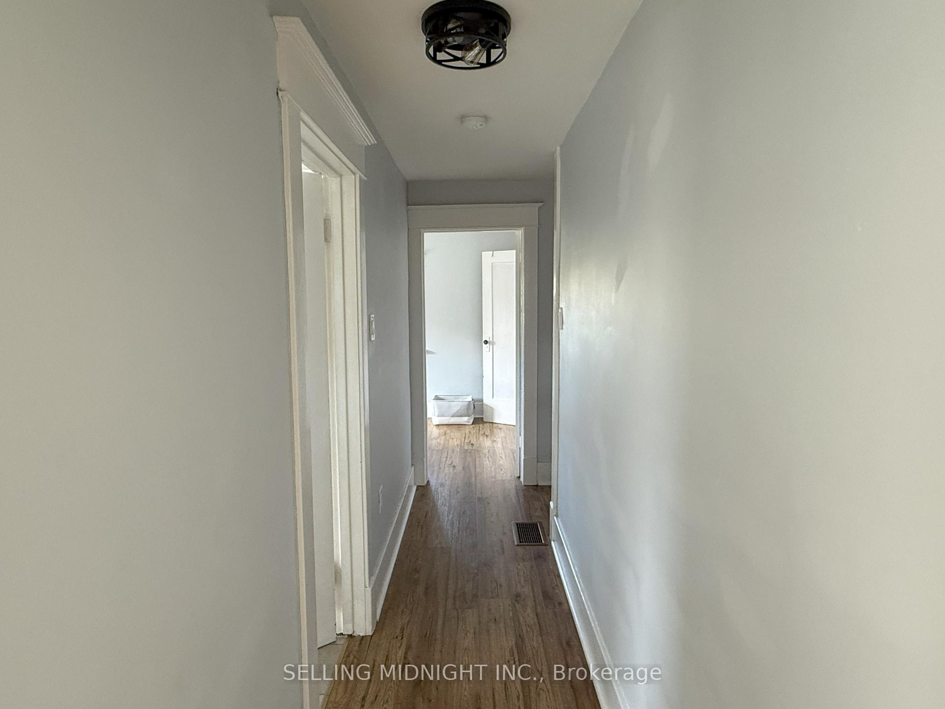 Photo 13 of 5341 Bridge Street, Niagara Falls, Downtown — HOMEH