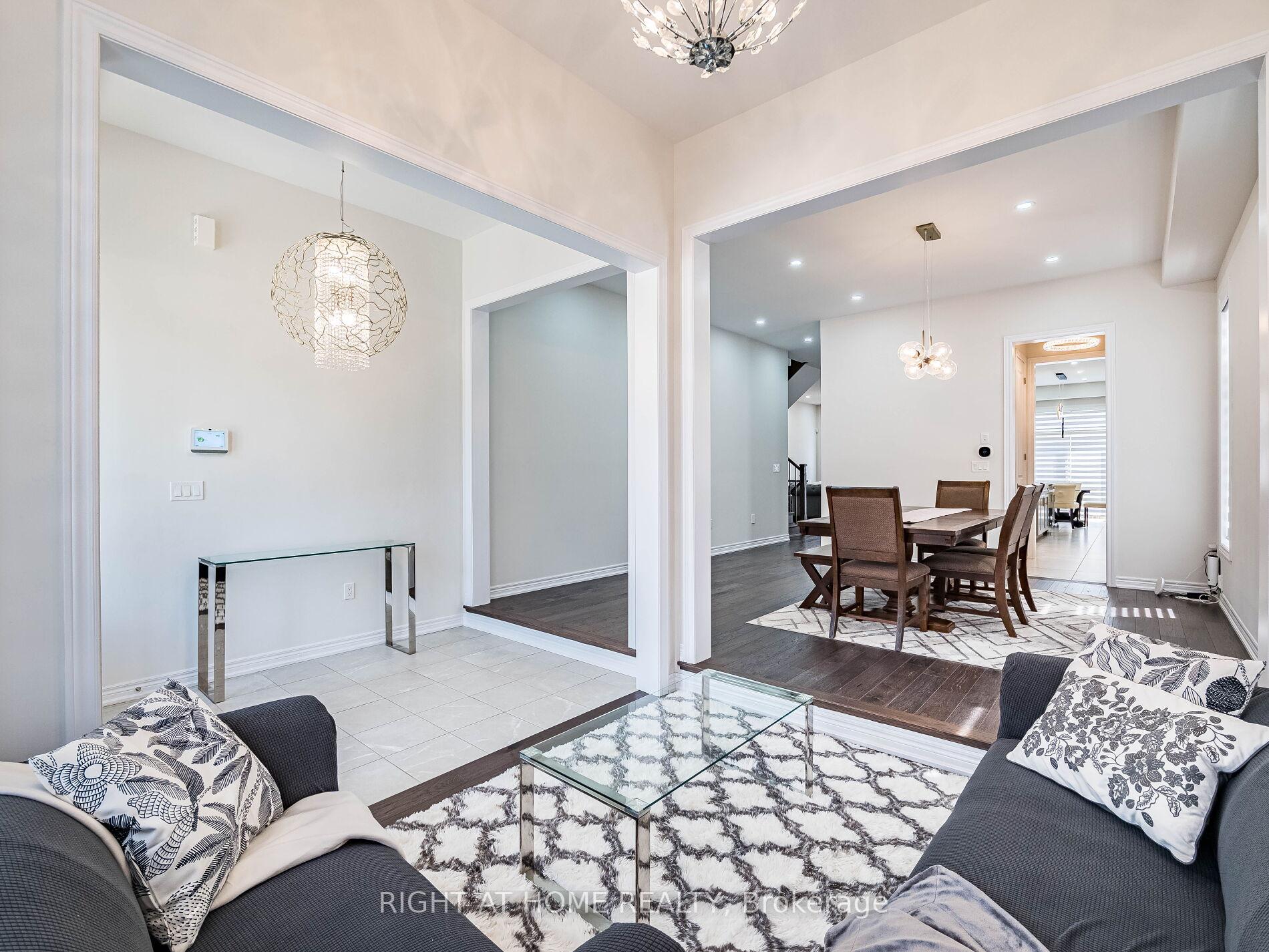 Photo 7 of 16 Charing Cross Gate, Oakville, Glenorchy — HOMEH