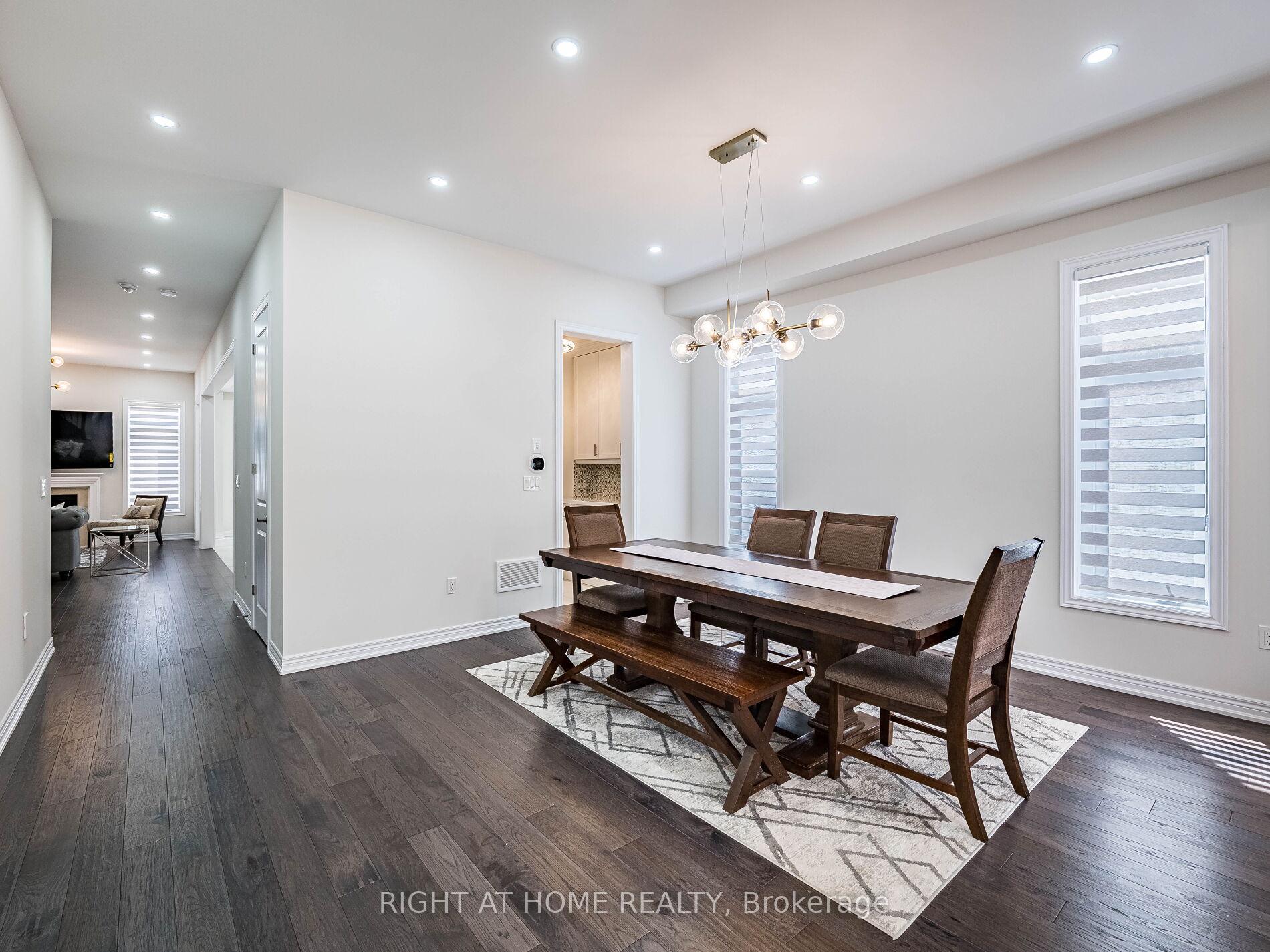 Photo 8 of 16 Charing Cross Gate, Oakville, Glenorchy — HOMEH