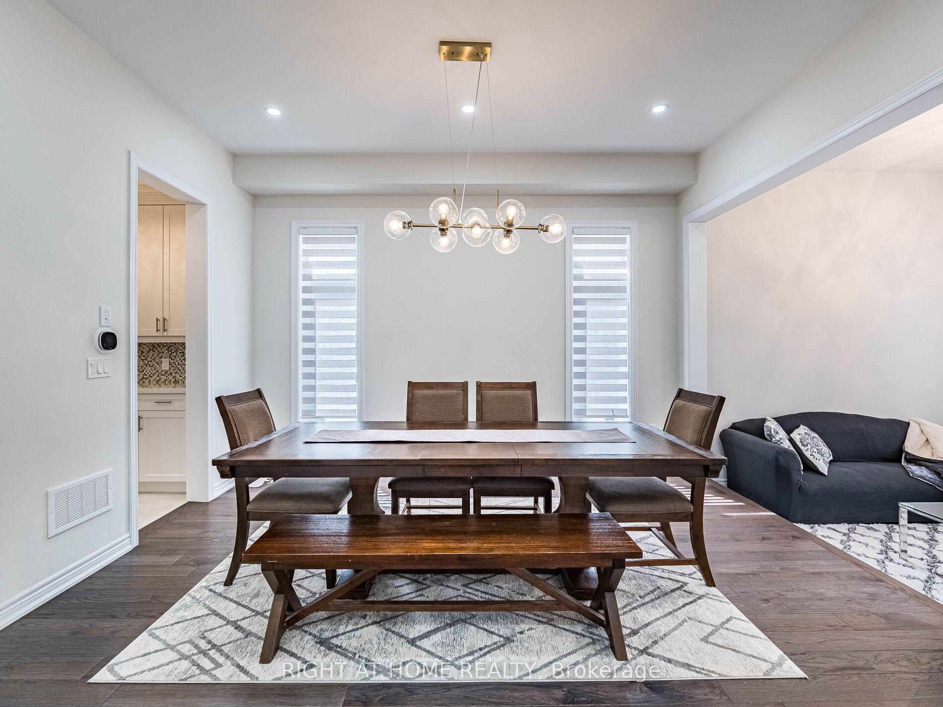 Photo 9 of 16 Charing Cross Gate, Oakville, Glenorchy — HOMEH