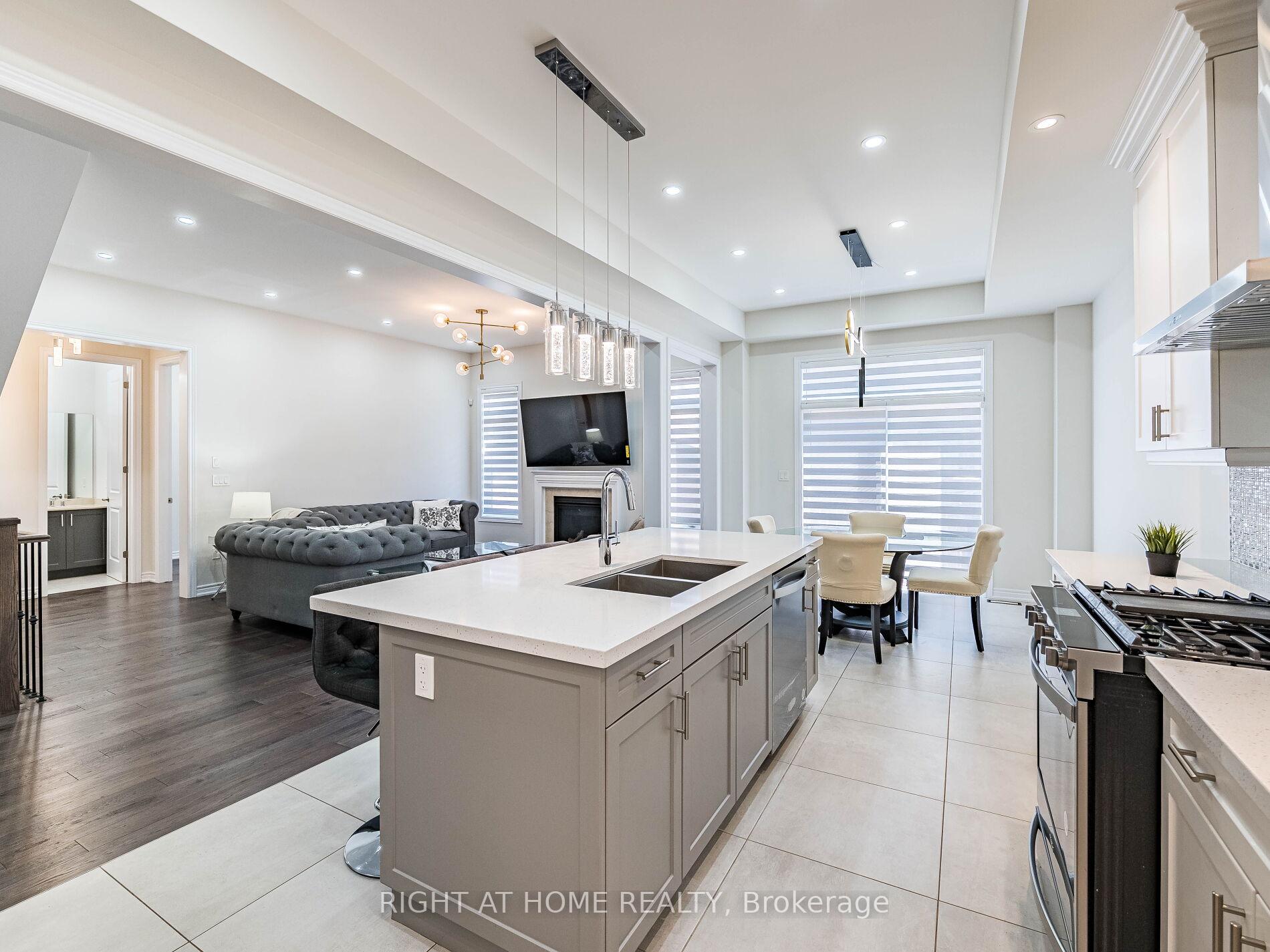 Photo 13 of 16 Charing Cross Gate, Oakville, Glenorchy — HOMEH