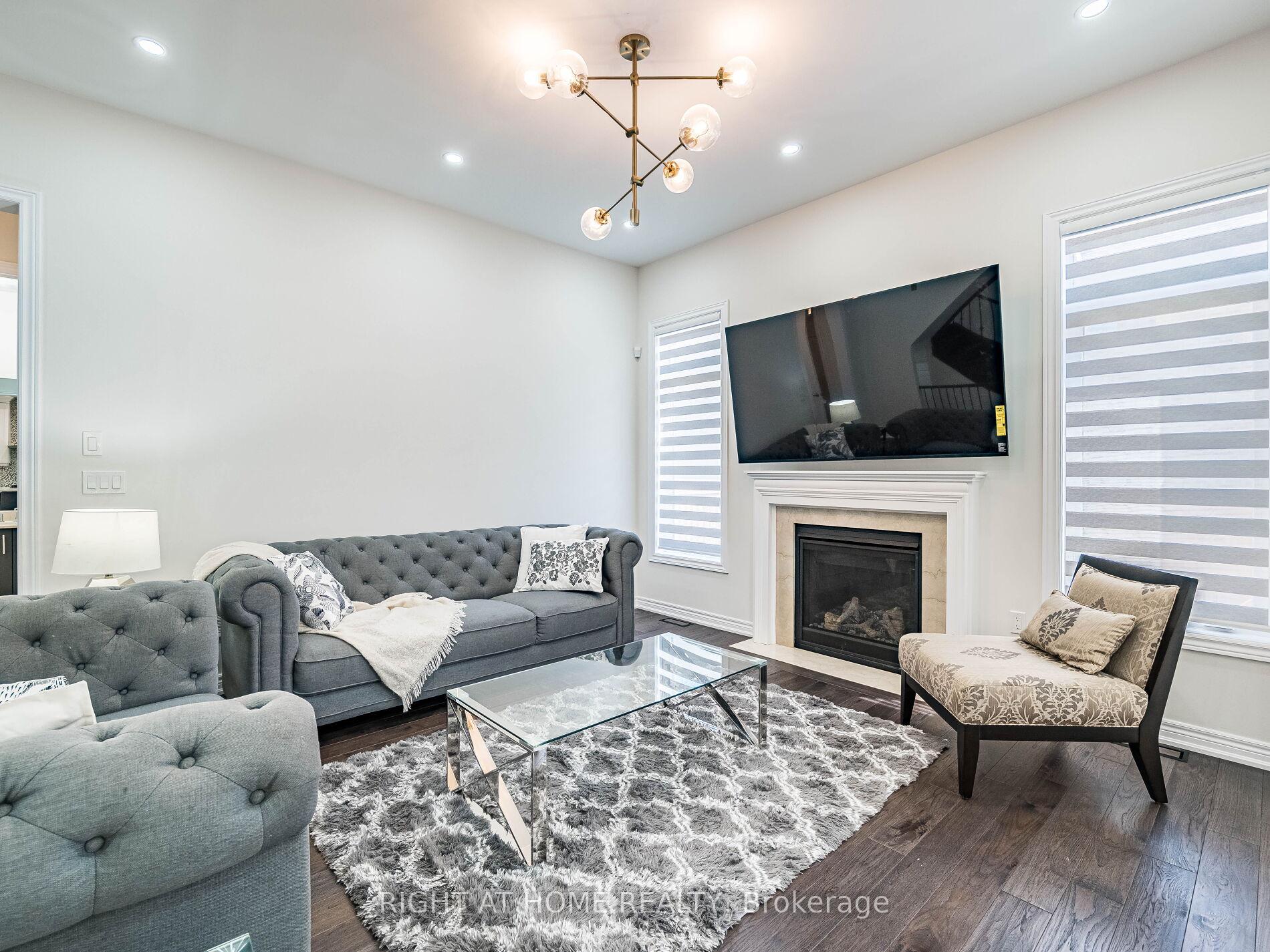 Photo 18 of 16 Charing Cross Gate, Oakville, Glenorchy — HOMEH