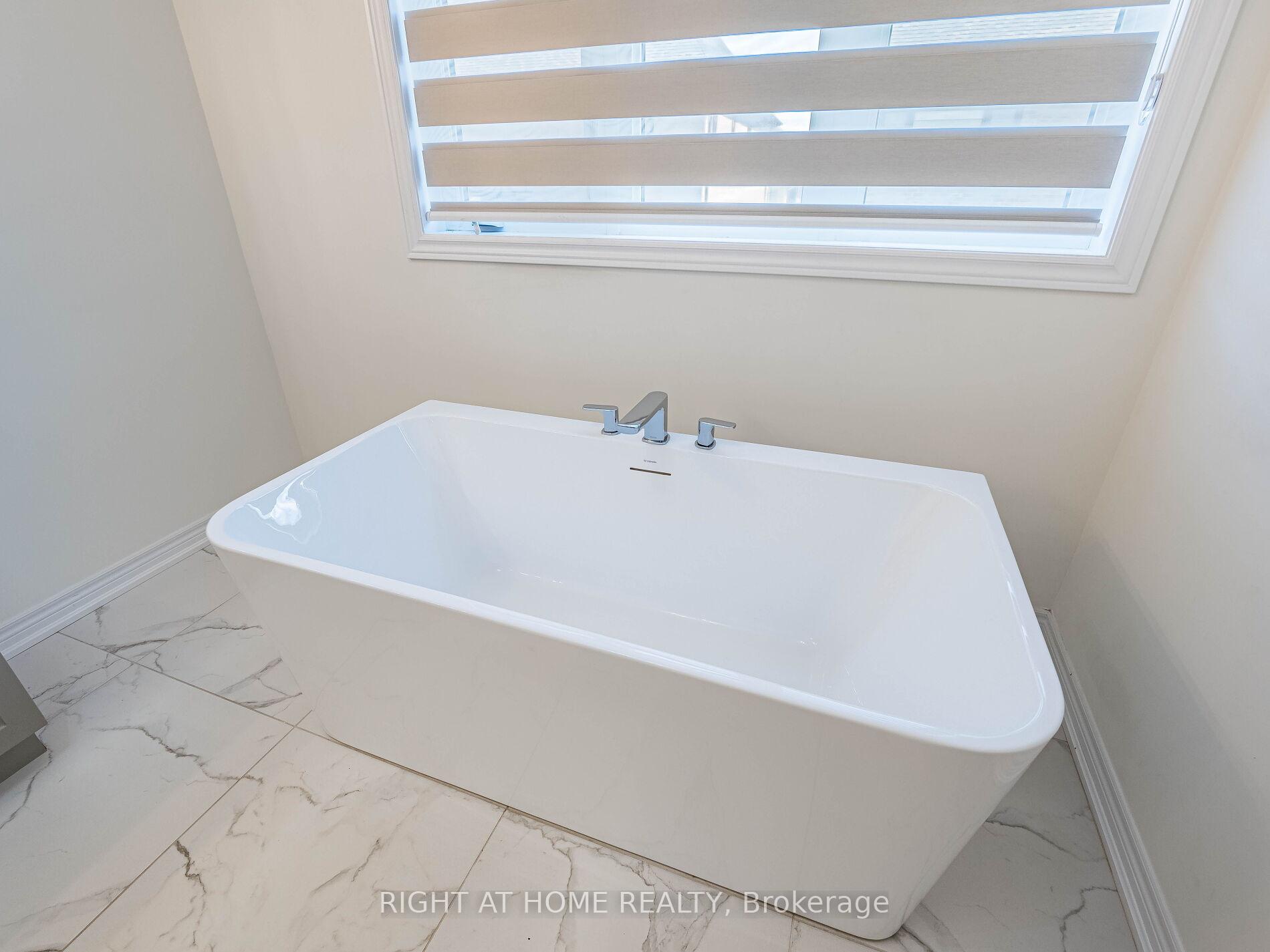 Photo 33 of 16 Charing Cross Gate, Oakville, Glenorchy — HOMEH