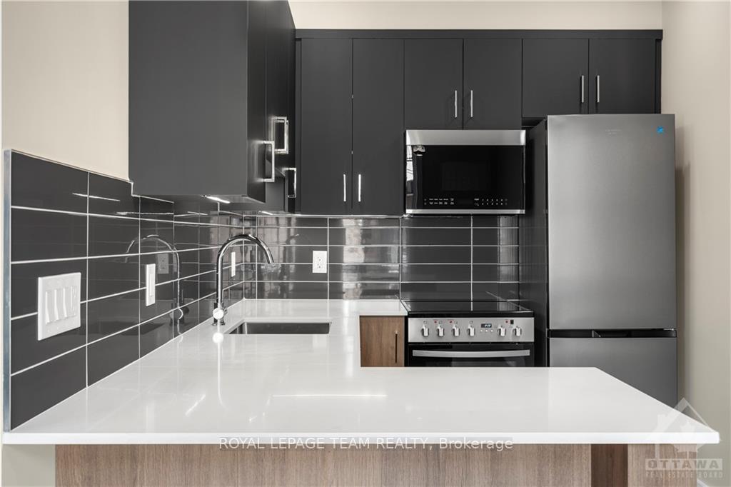 Photo 11 of Unit 3, 352 Lyon Street N, Ottawa, Ottawa Centre — HOMEH