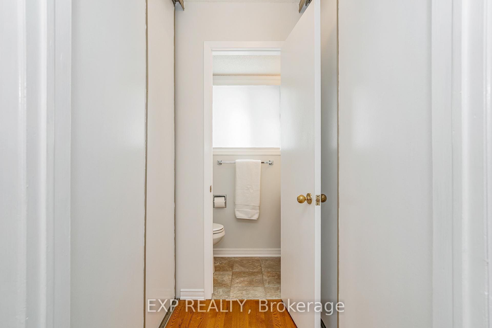 Photo 7 of 6084A Vineyard Drive, Ottawa, Convent Glen — HOMEH